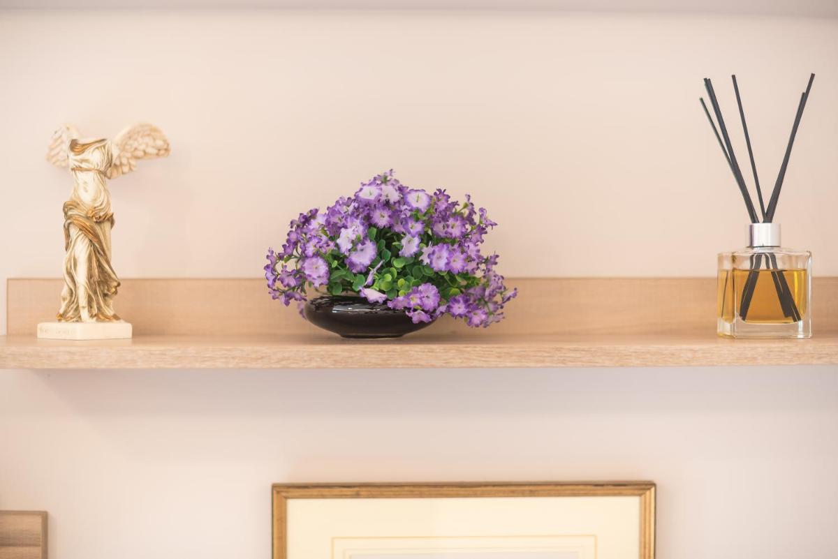 ✰Bright, Renovated, Spacious and Cozy Studio✰