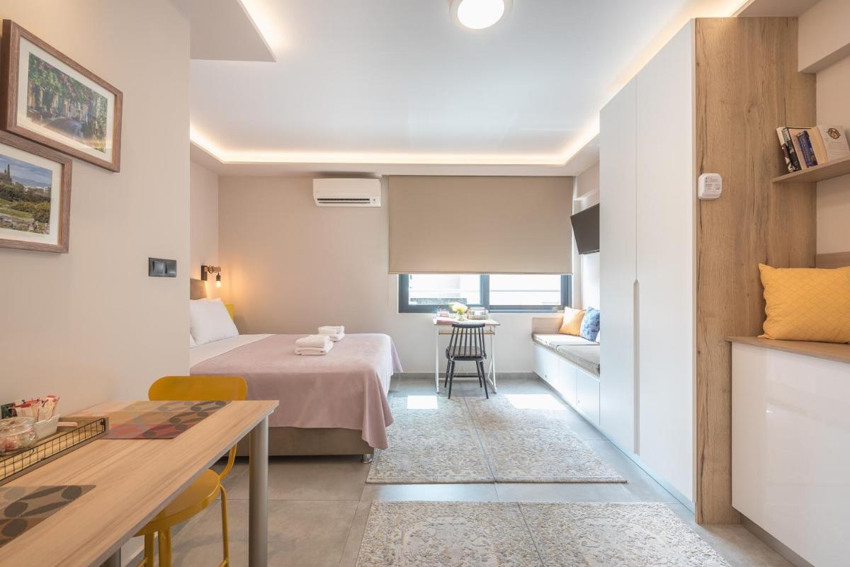 ✰Bright, Renovated, Spacious and Cozy Studio✰
