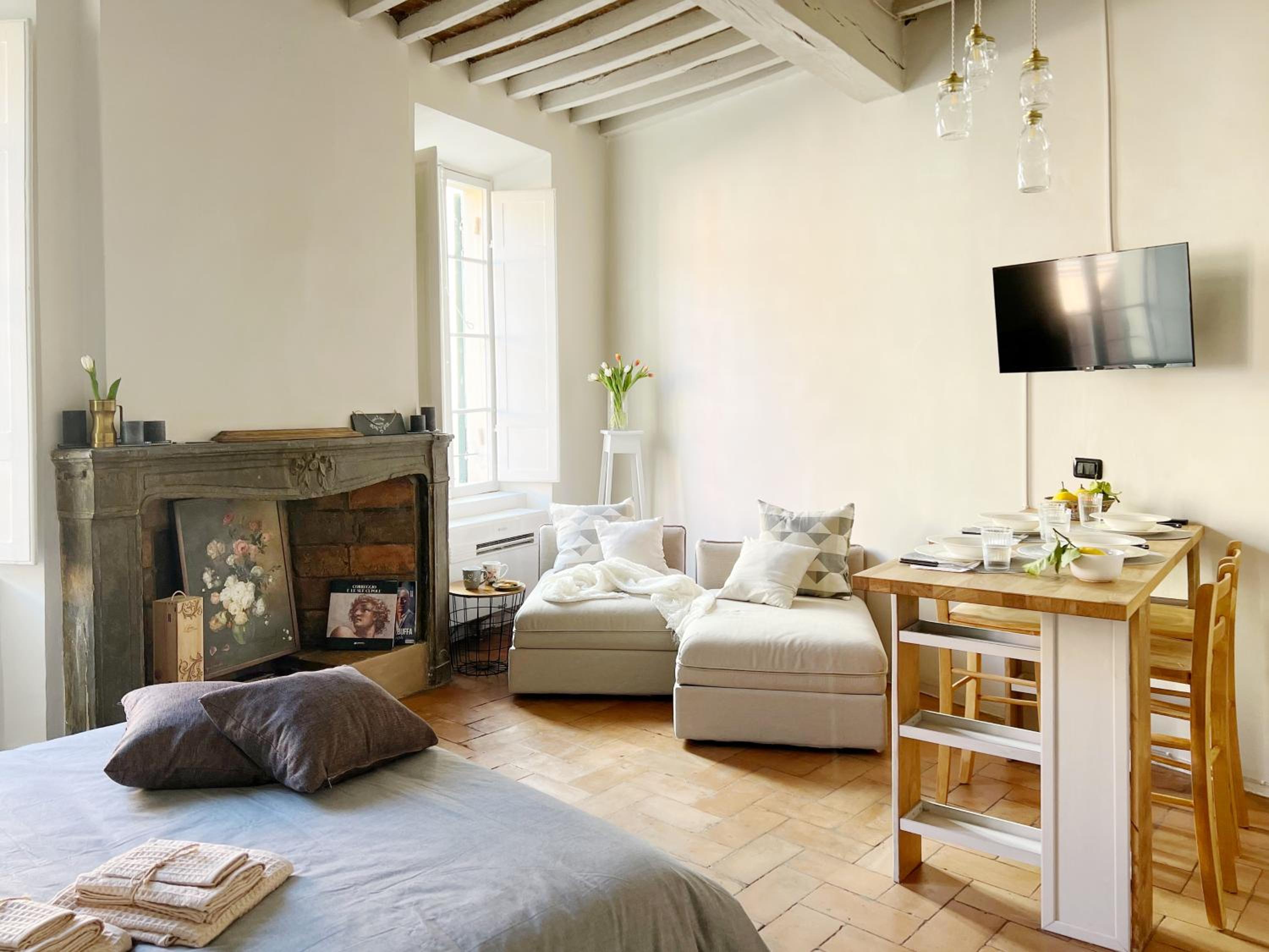 Lovely nest in Parma centro view 3