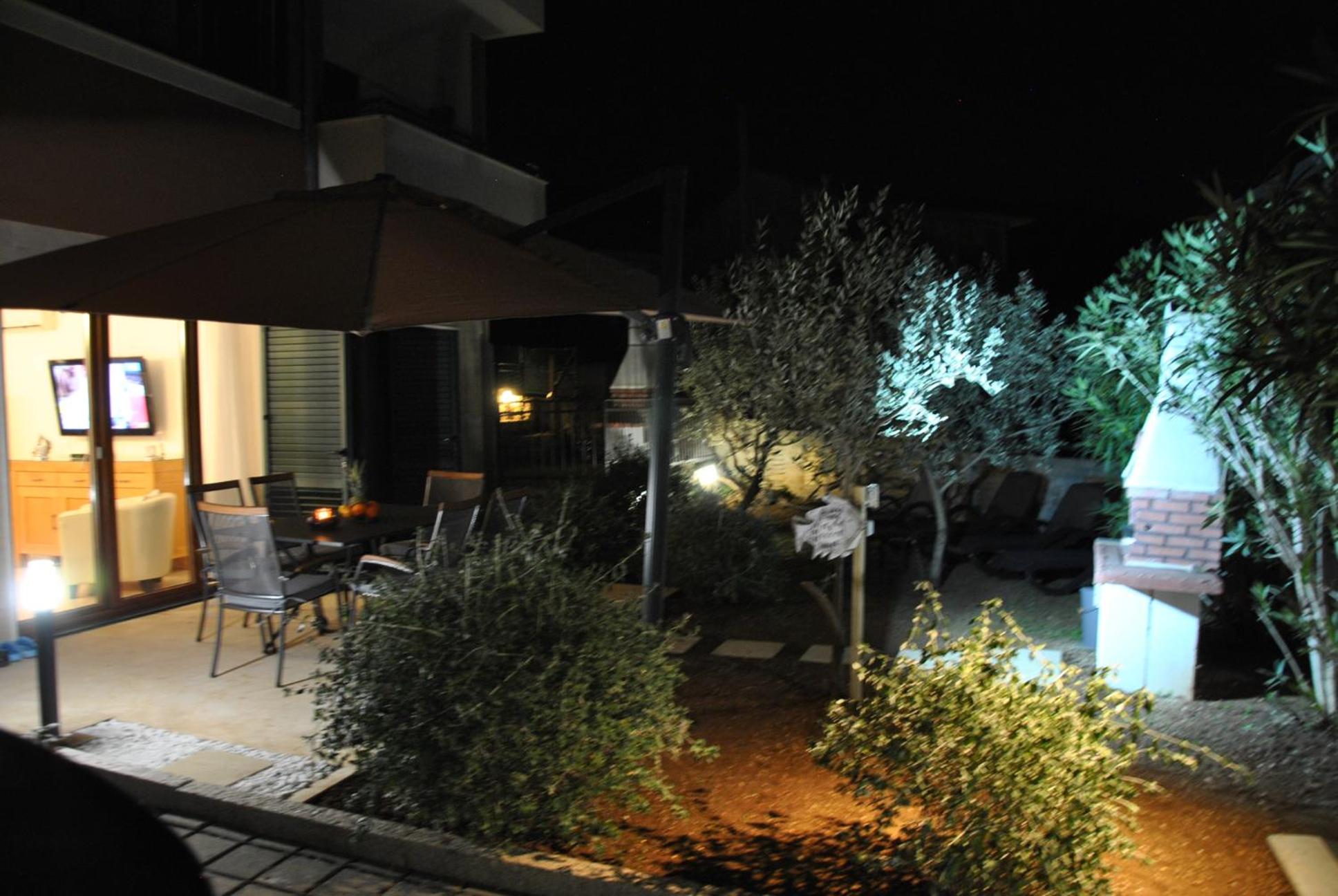 Photo 44