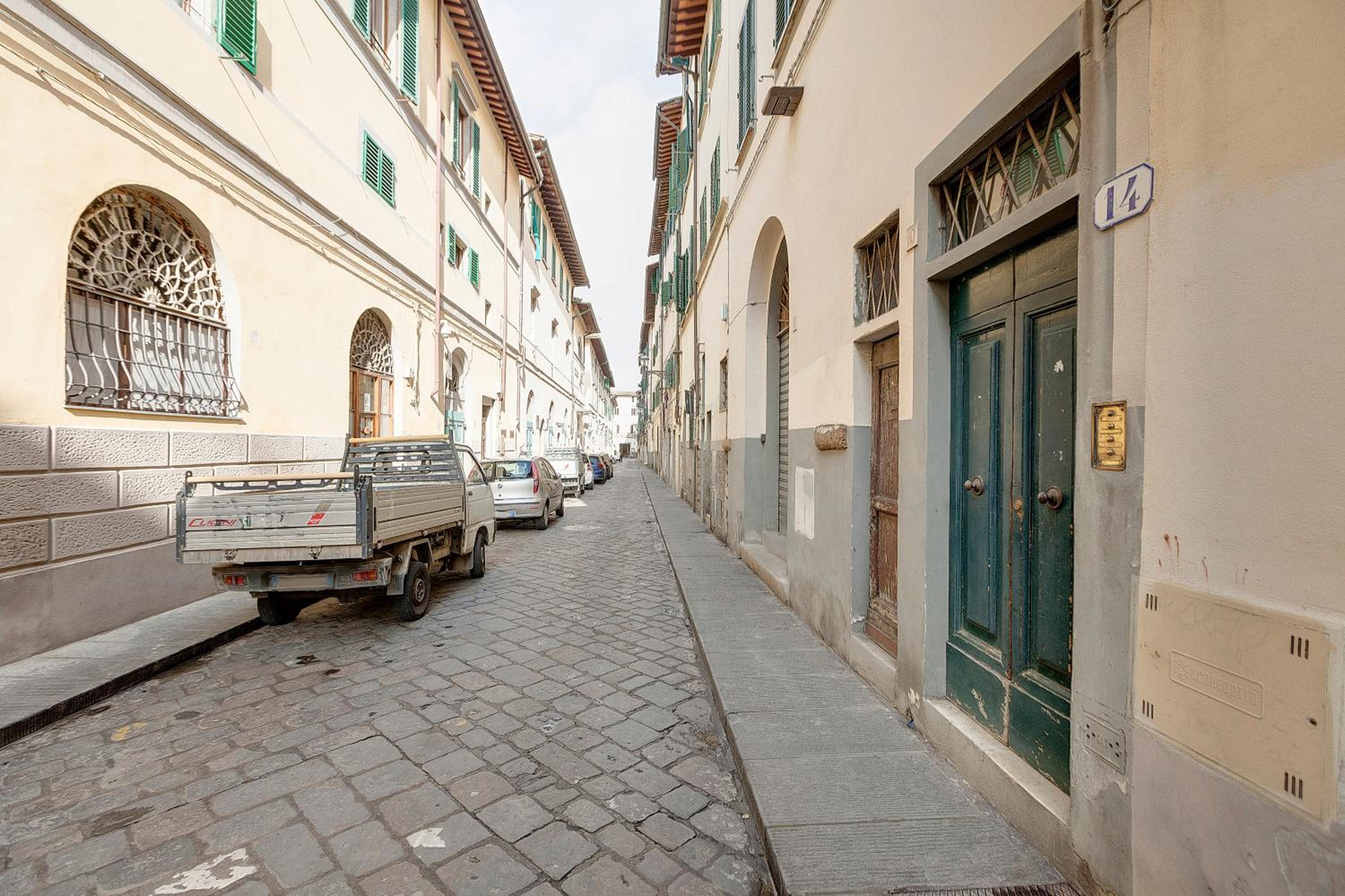 Maddalena Apartment by Mamo Florence