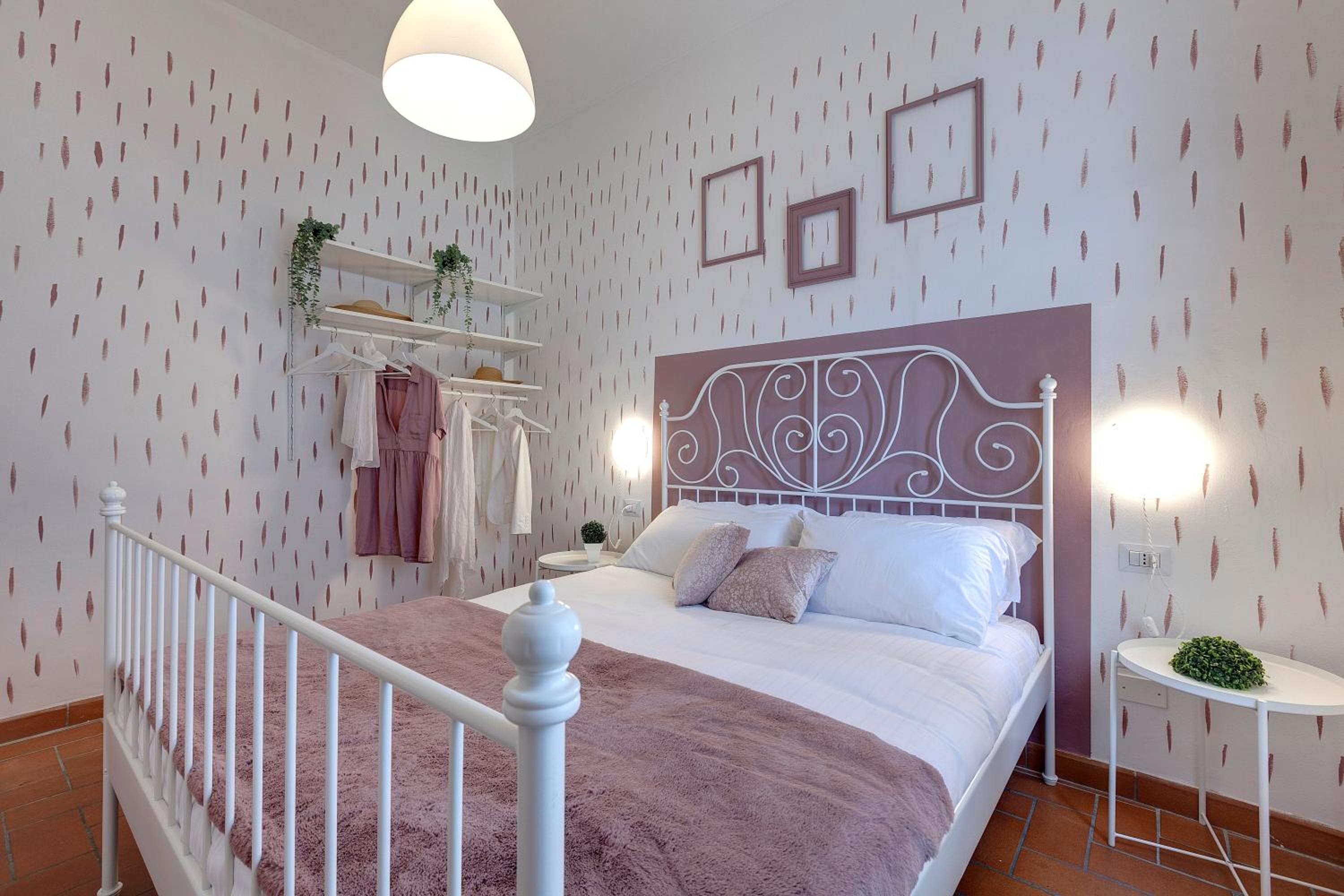 Maddalena Apartment by Mamo Florence