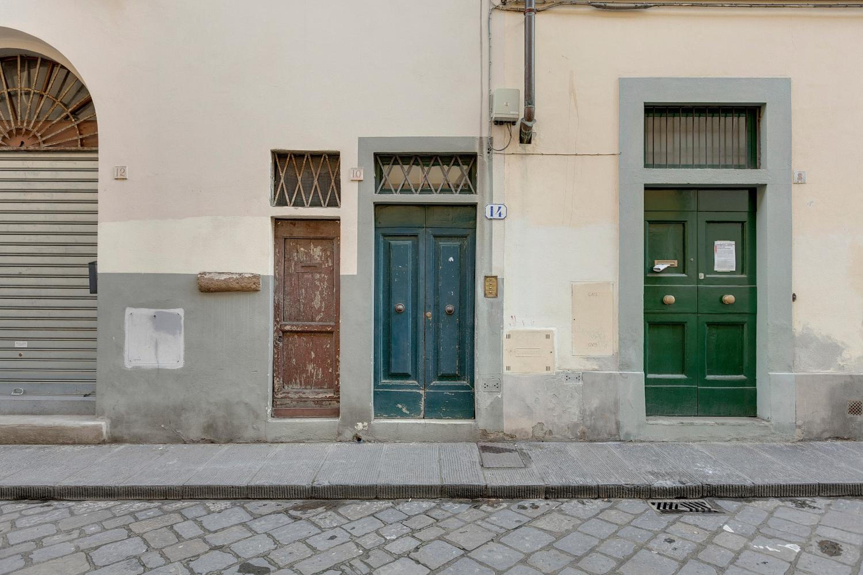 Maddalena Apartment by Mamo Florence