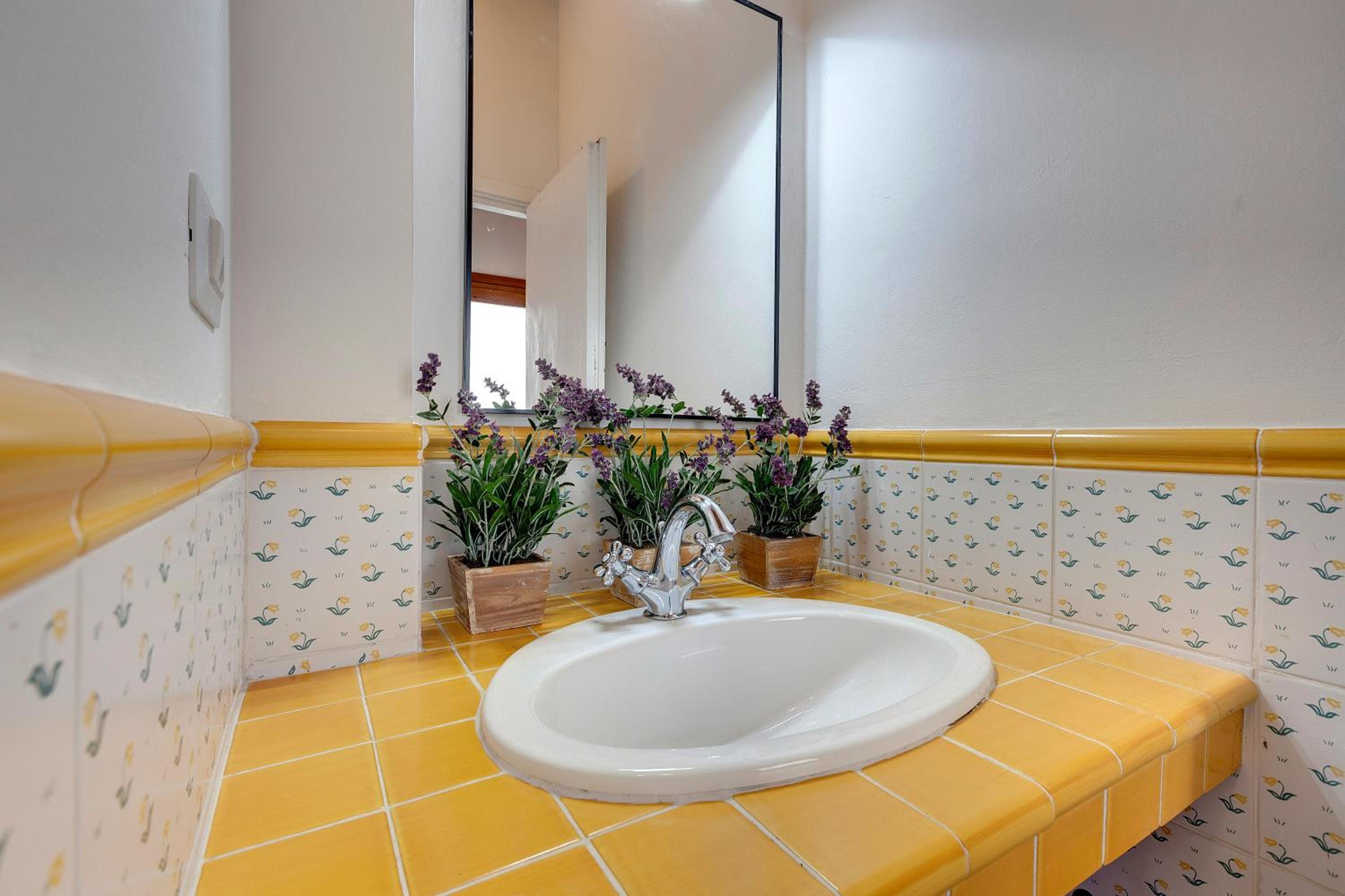 Maddalena Apartment by Mamo Florence