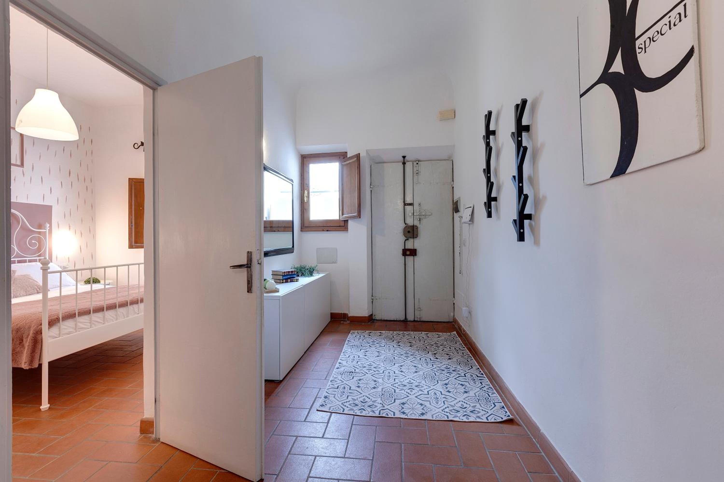 Maddalena Apartment by Mamo Florence