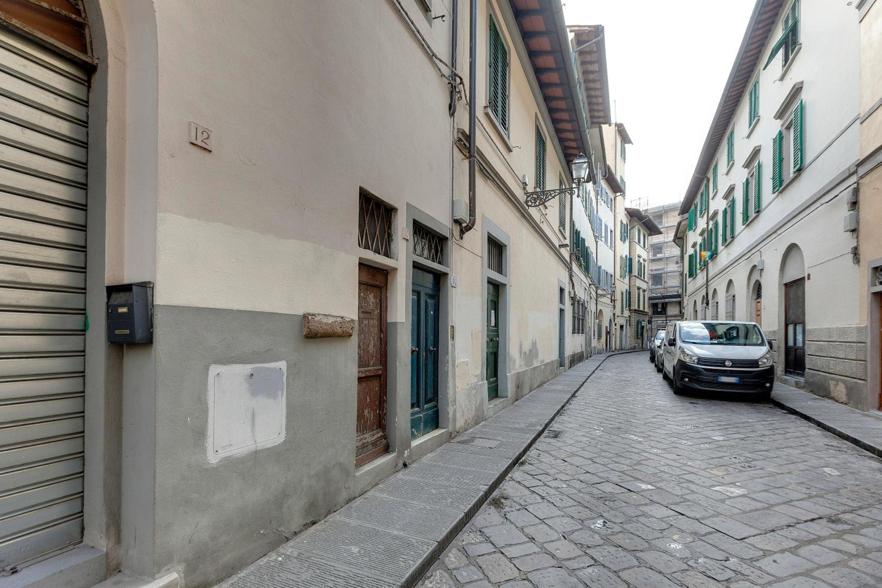 Maddalena Apartment by Mamo Florence