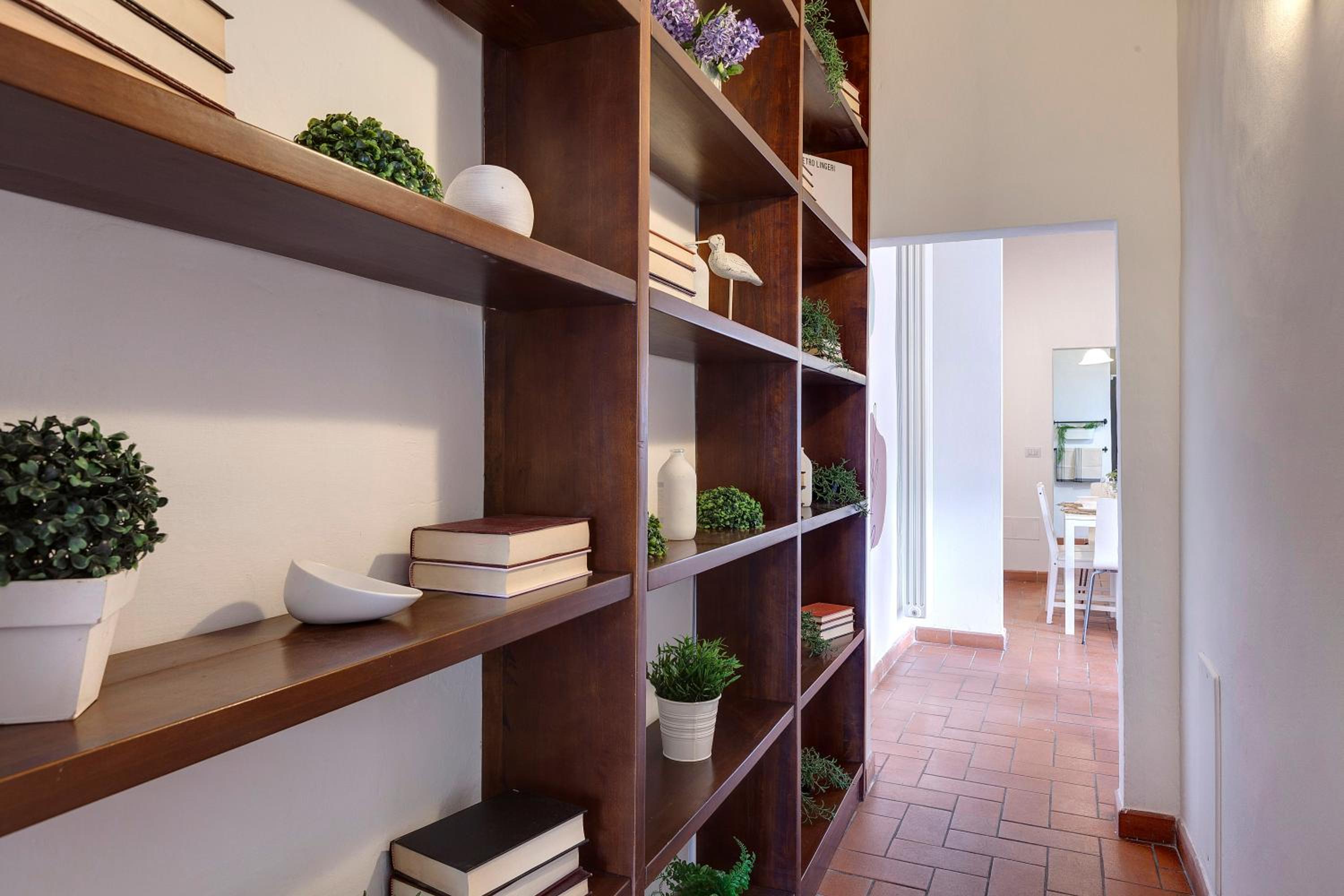 Maddalena Apartment by Mamo Florence