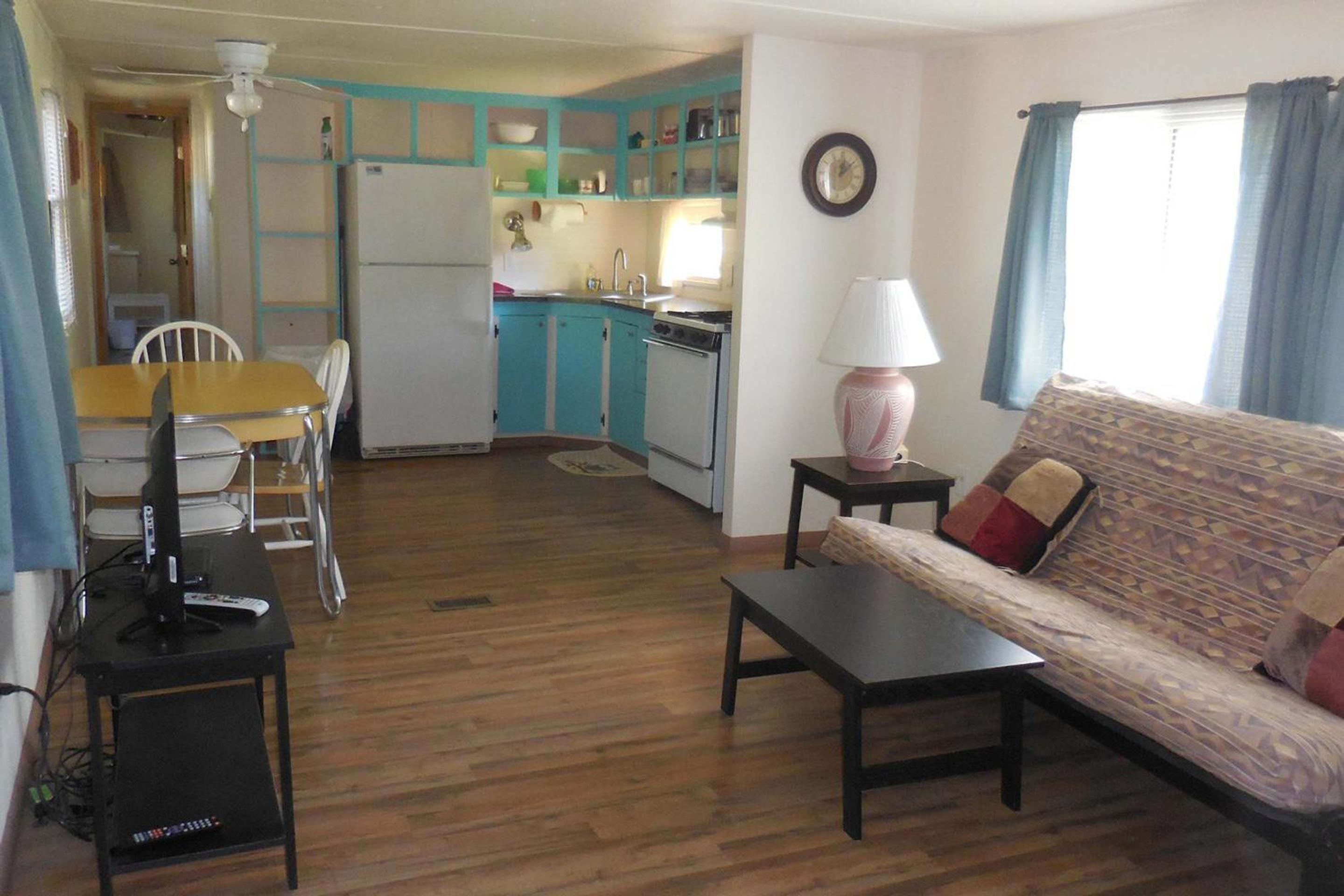 Elkhorn Lodge
