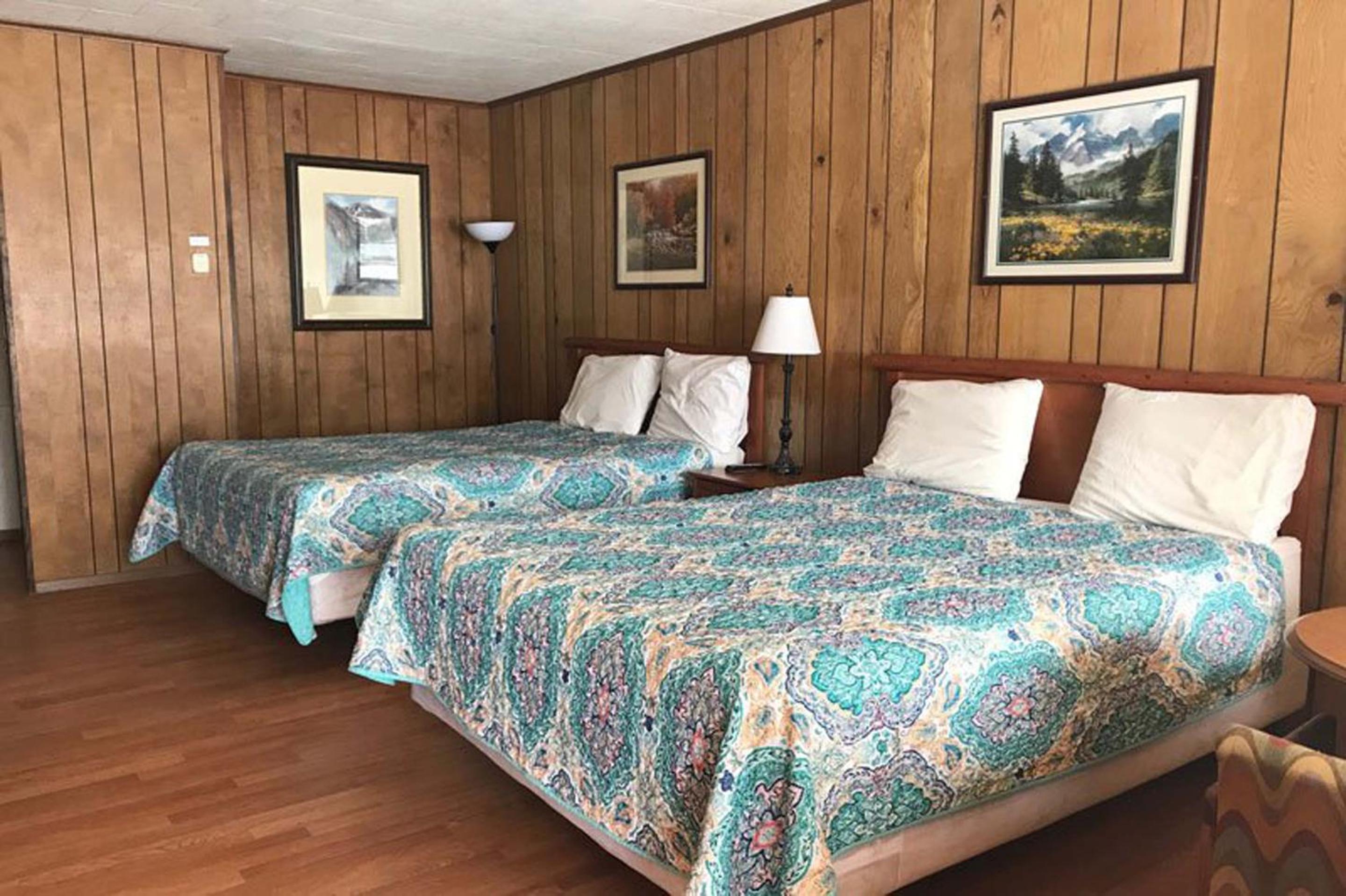 Elkhorn Lodge