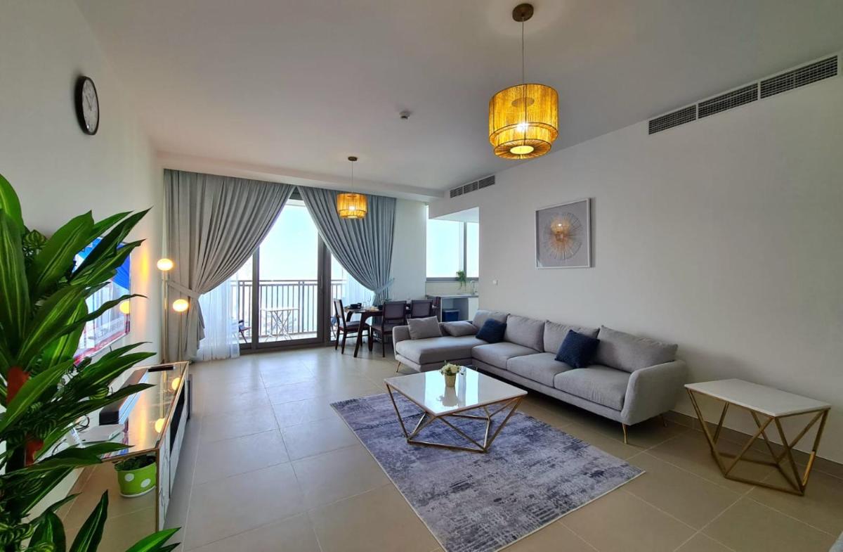 Luxury Marina Apartment 1
