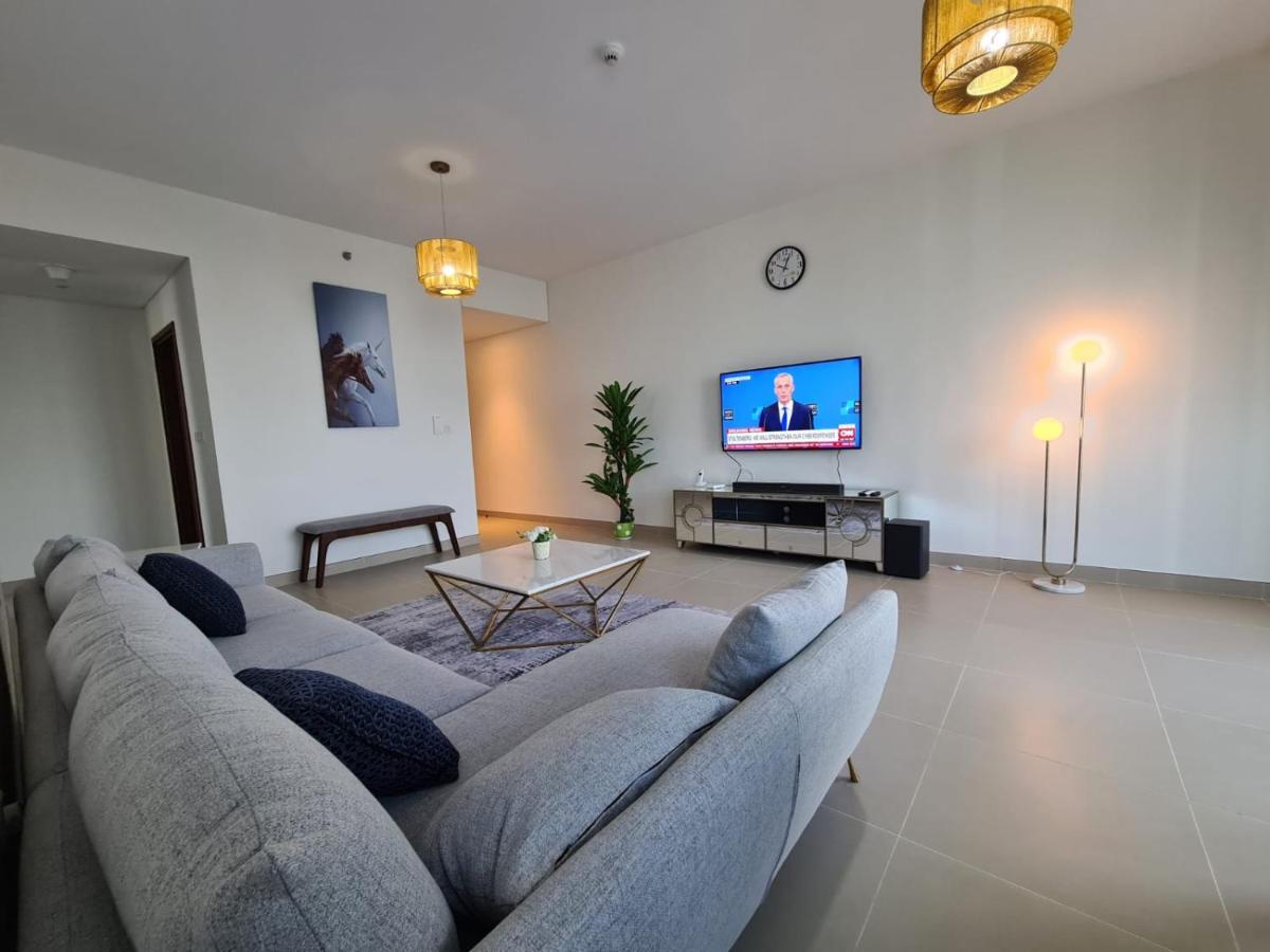 Luxury Marina Apartment 1