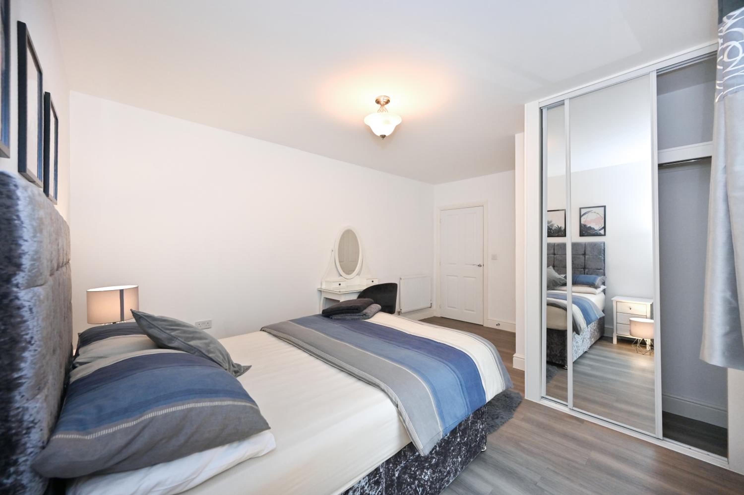 Luxury 2Bedroom - 2Bath - Prime location - Patio