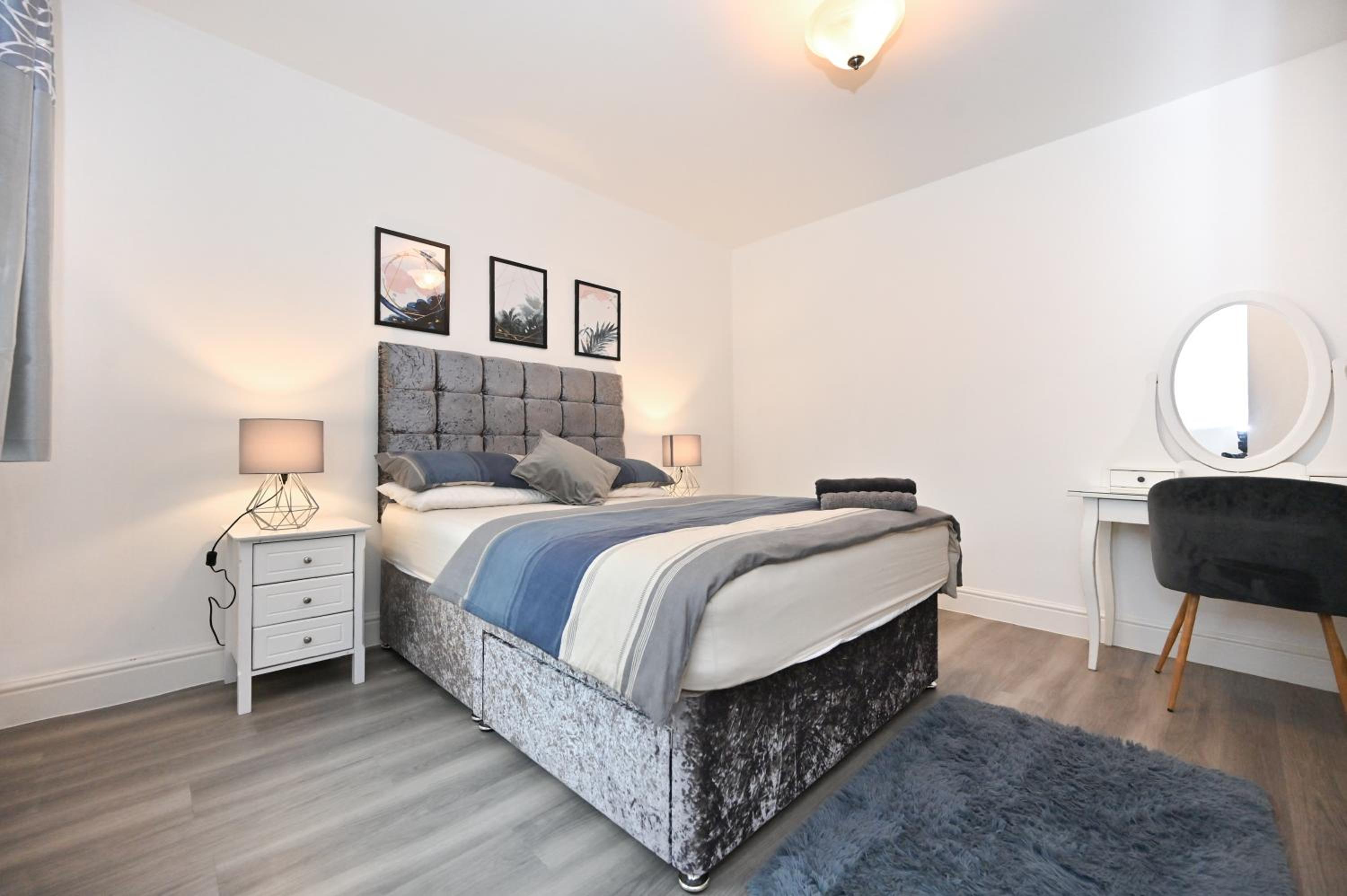 Luxury 2Bedroom - 2Bath - Prime location - Patio