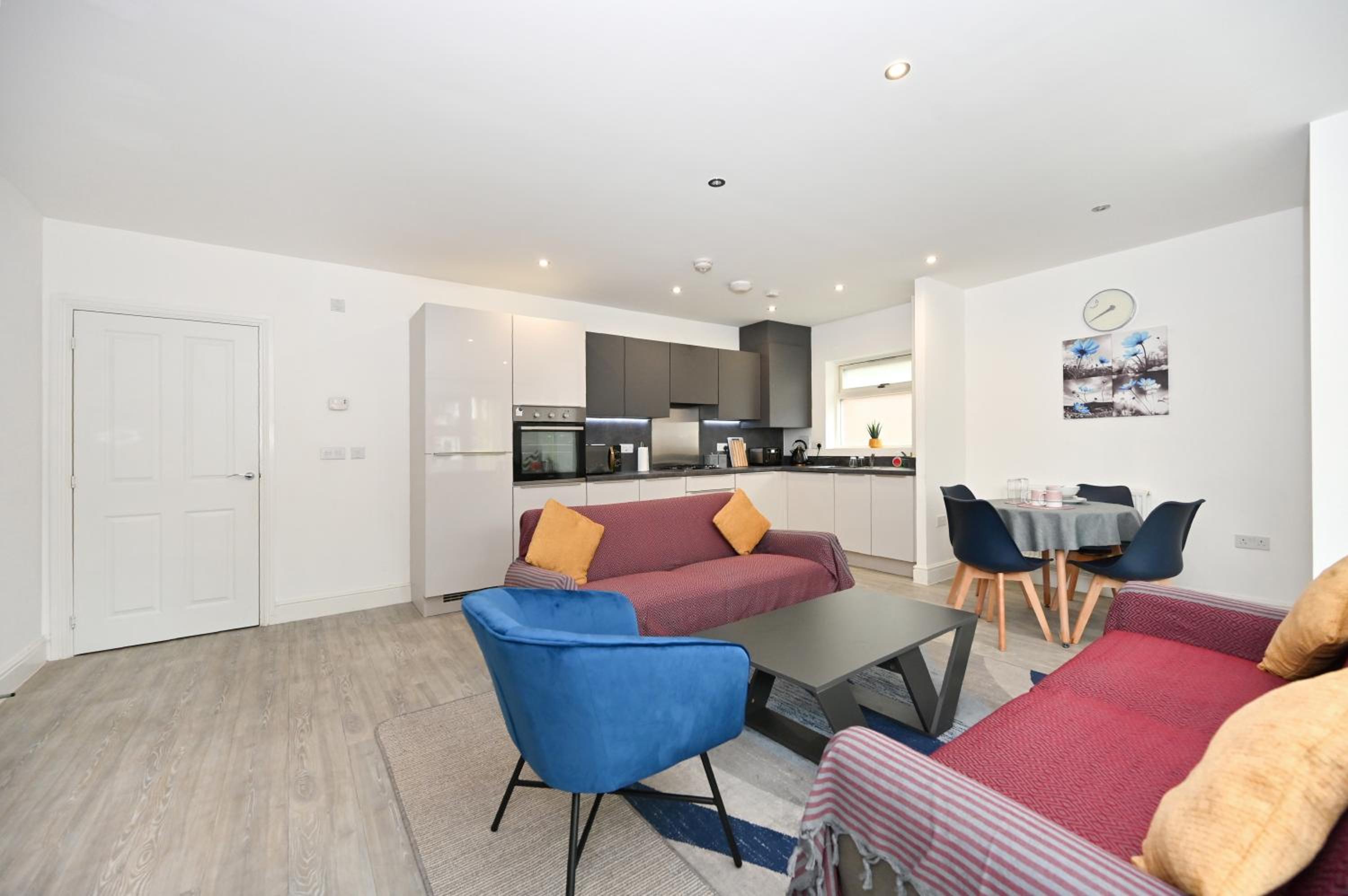 Luxury 2Bedroom - 2Bath - Prime location - Patio