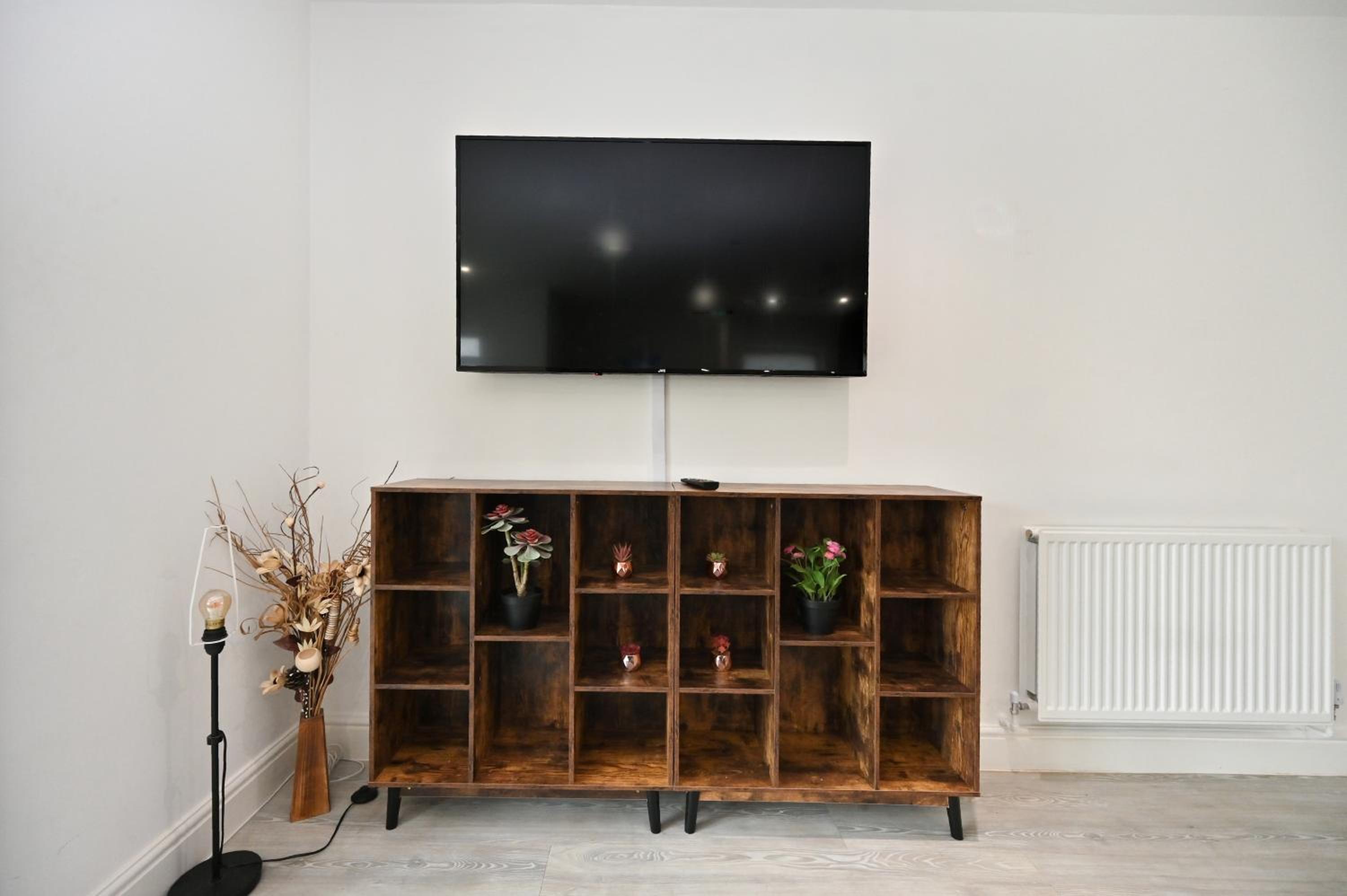Luxury 2Bedroom - 2Bath - Prime location - Patio