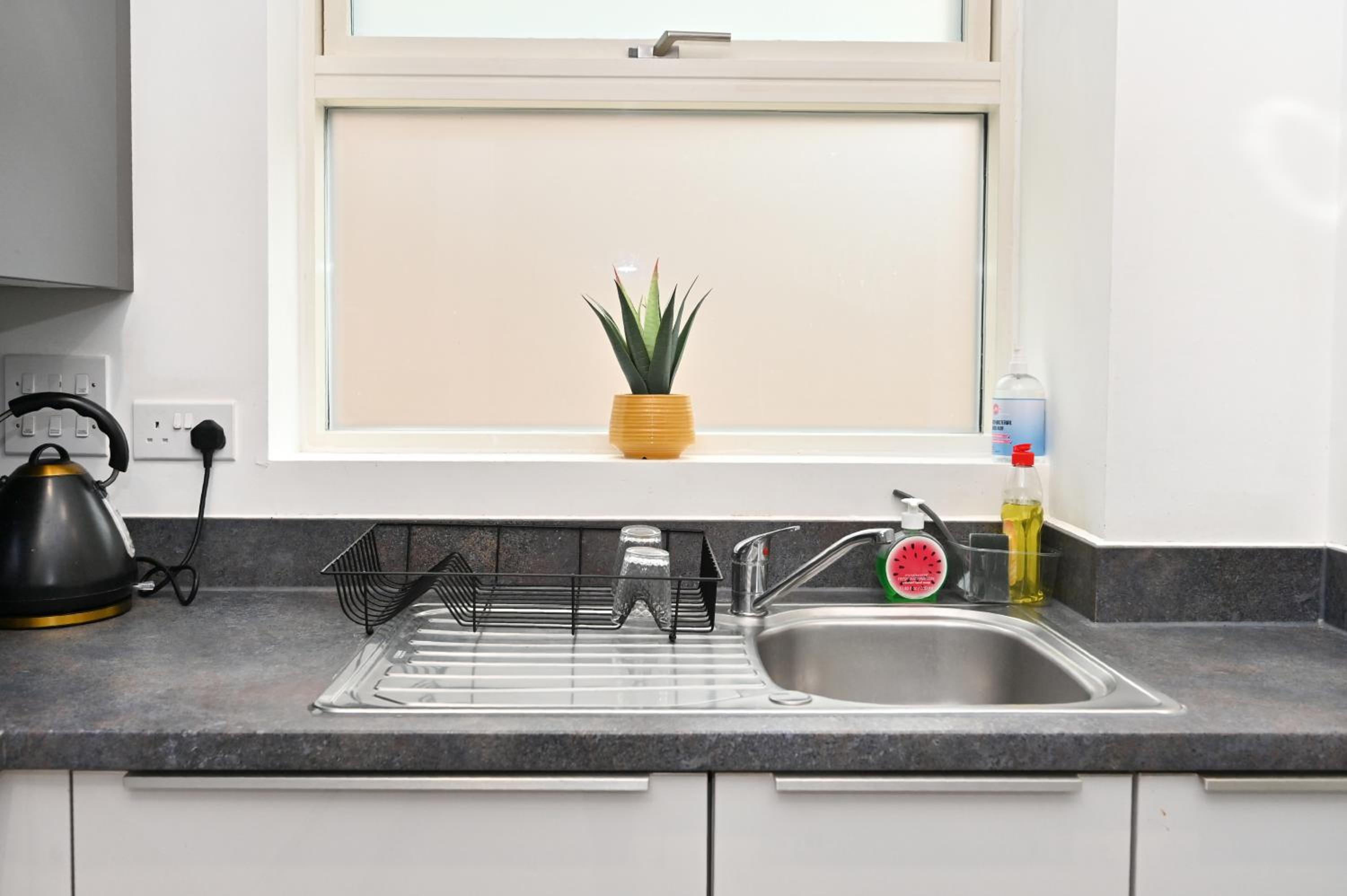 Luxury 2Bedroom - 2Bath - Prime location - Patio