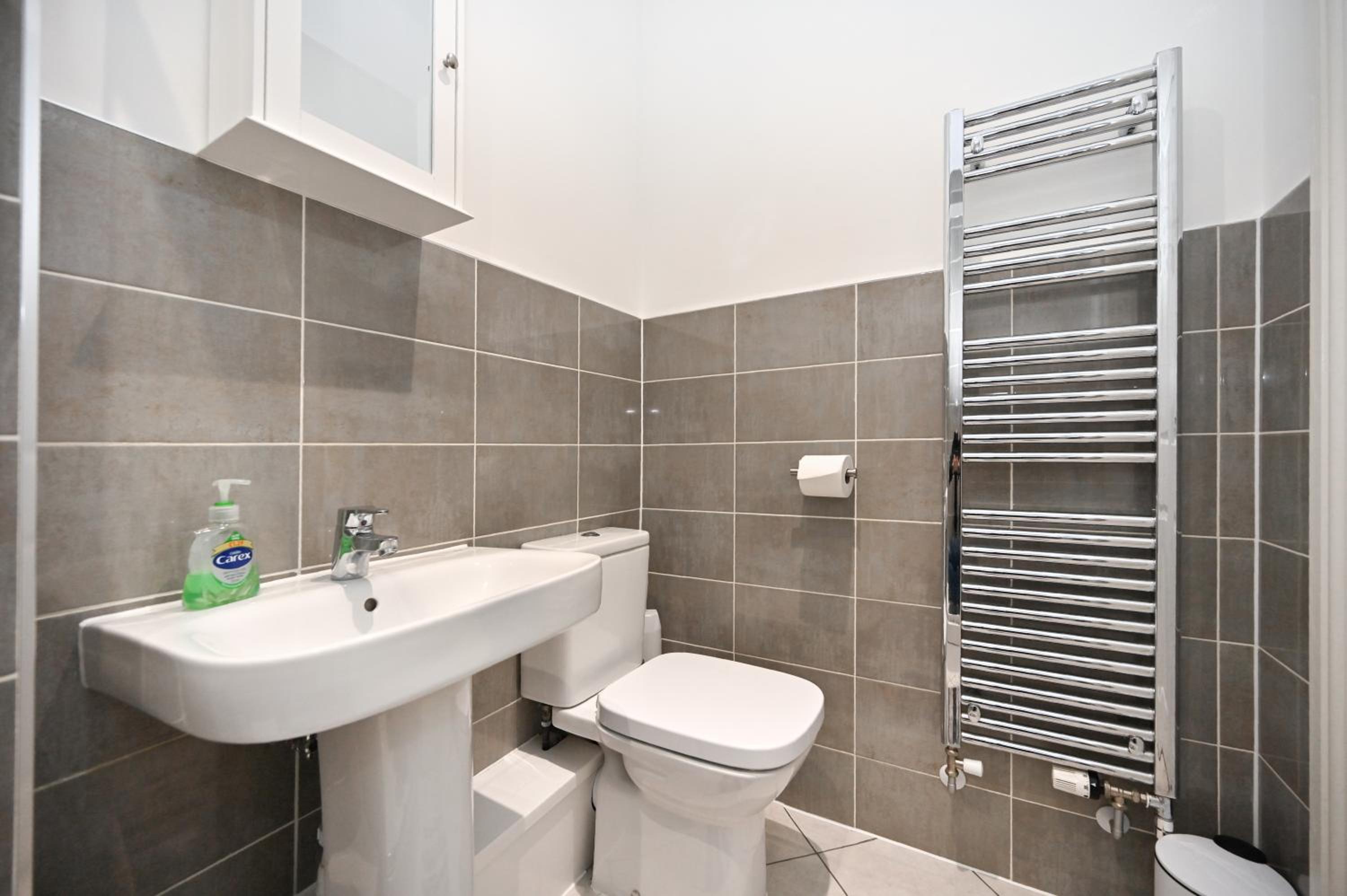 Luxury 2Bedroom - 2Bath - Prime location - Patio