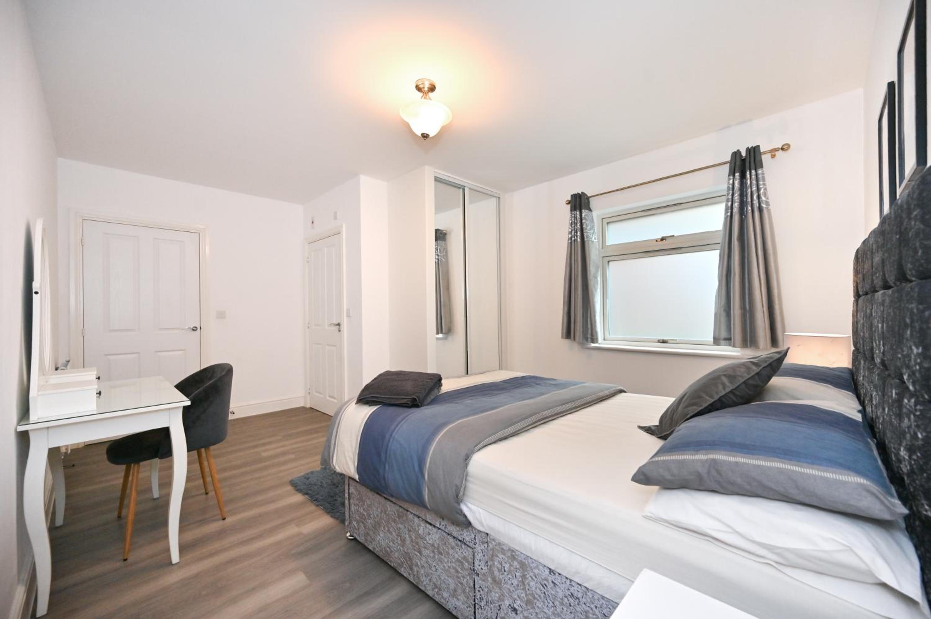Luxury 2Bedroom - 2Bath - Prime location - Patio
