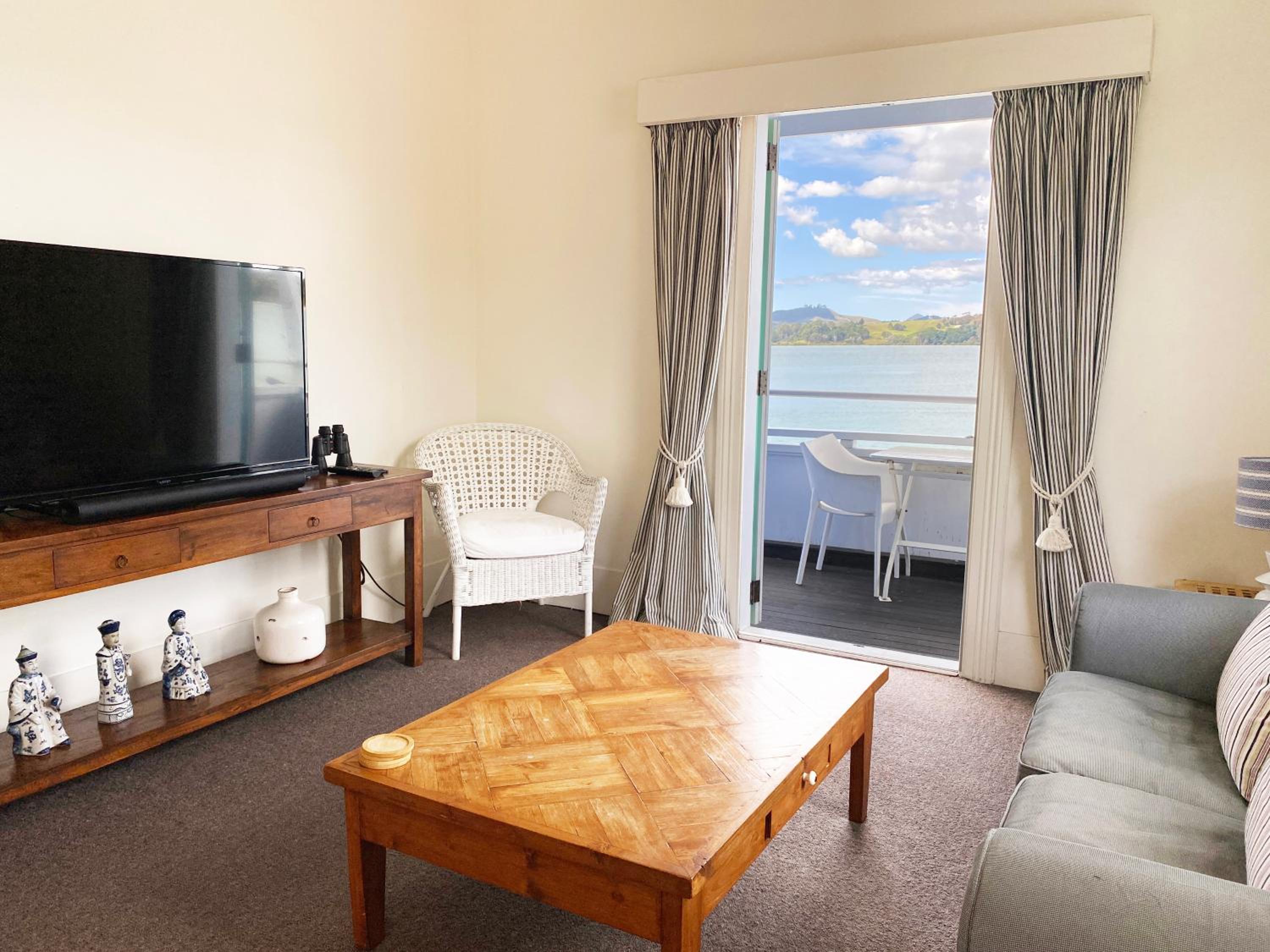Mangonui Waterfront Apartments