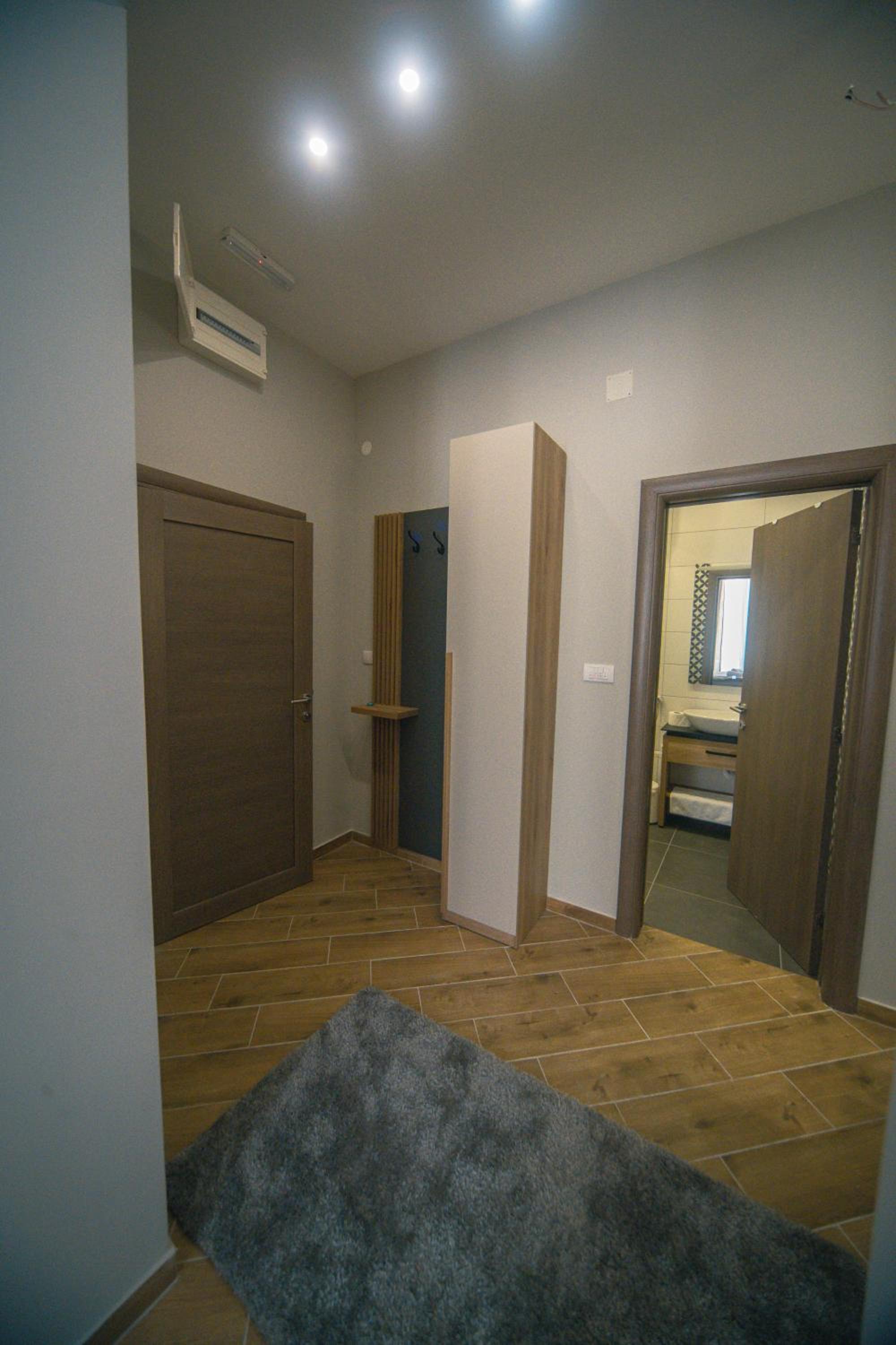 Manoir Apartments City Center
