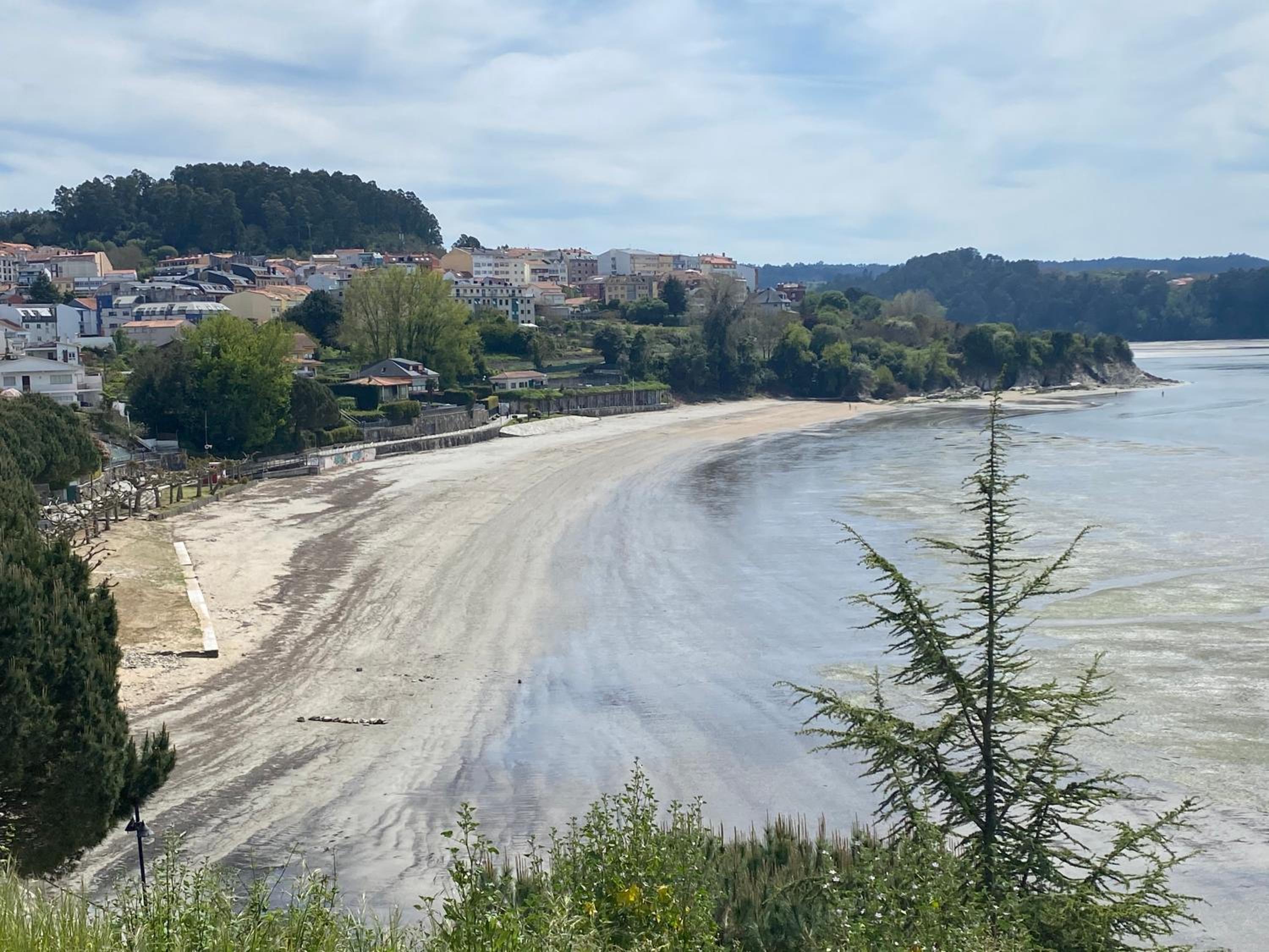 Luky Miño view 3