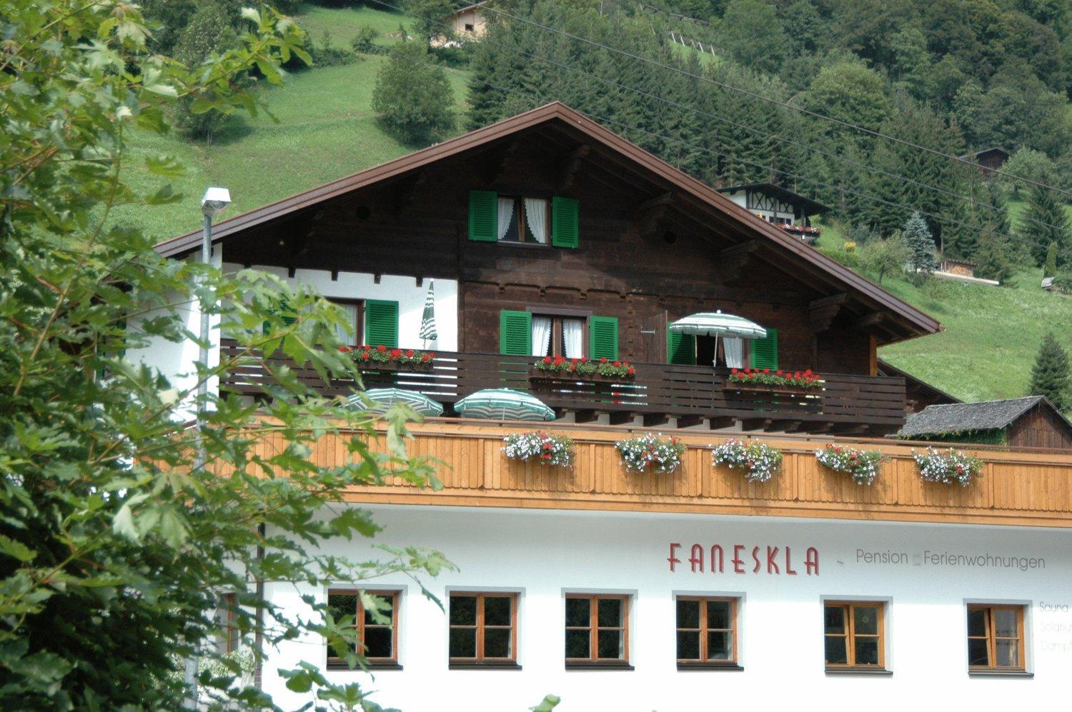Faneskla Apartments