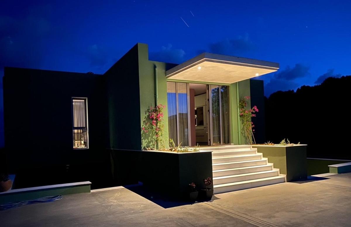 Hotel FinIQ Boutiq Studios + Apartment - Image 1