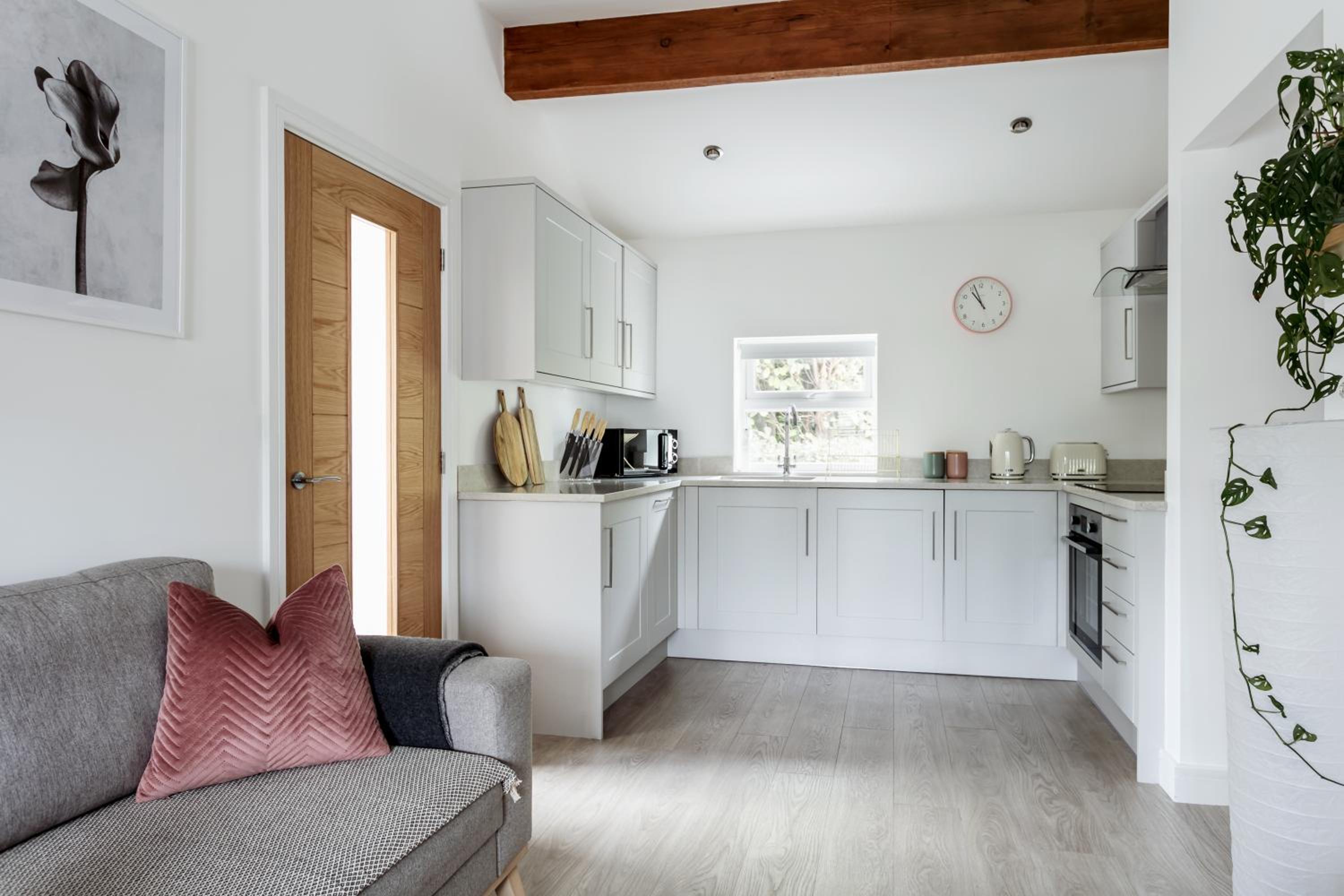 Stylish accommodation - Bowness centre with parking space view 2