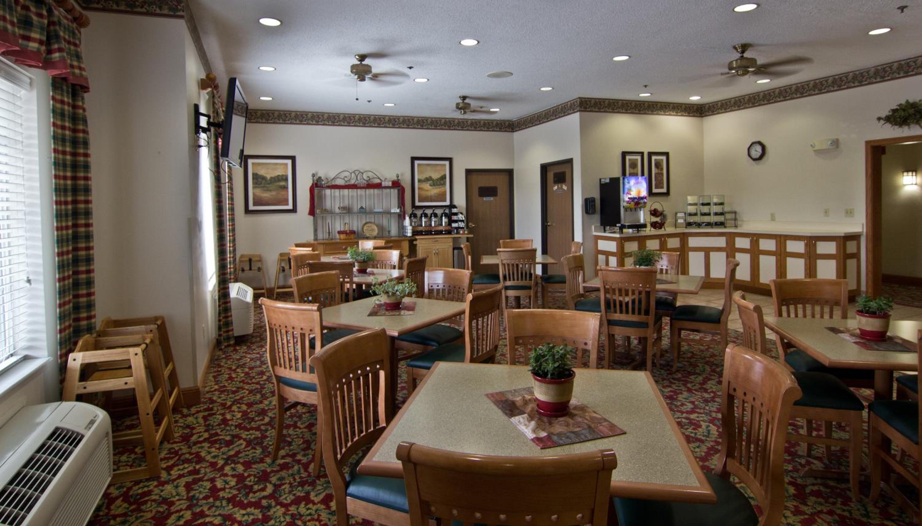 Coshocton Village Inn Suites - Property Image 16
