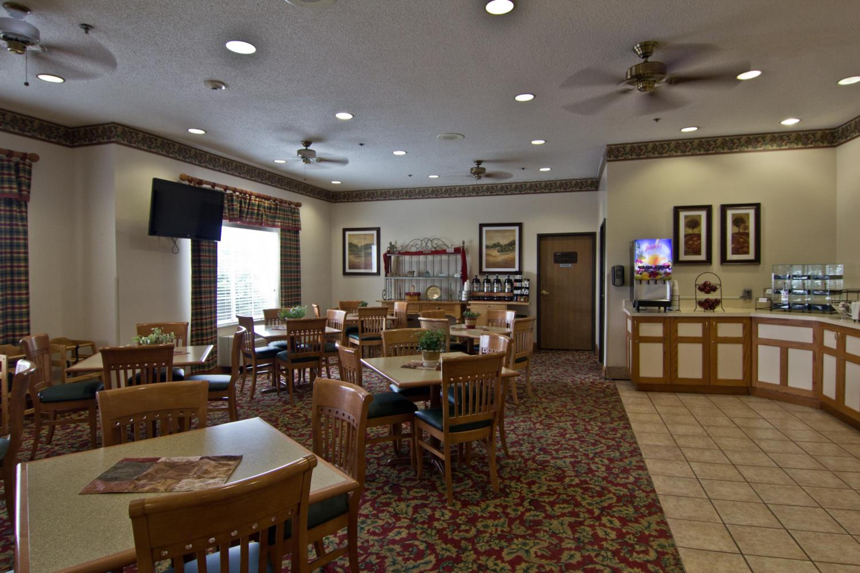 Coshocton Village Inn Suites - Property Image 15