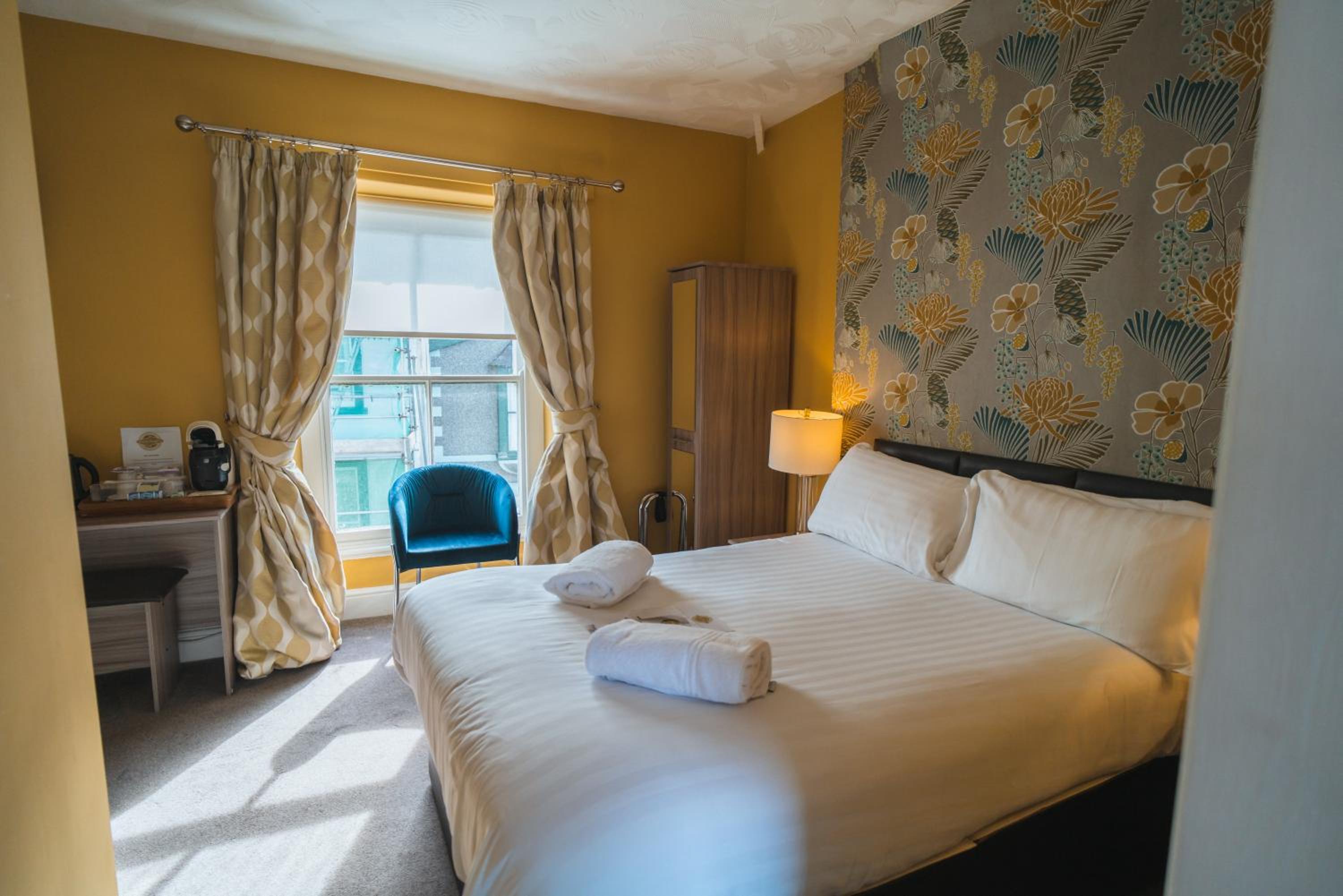 Johnny Dough's Conwy with Rooms