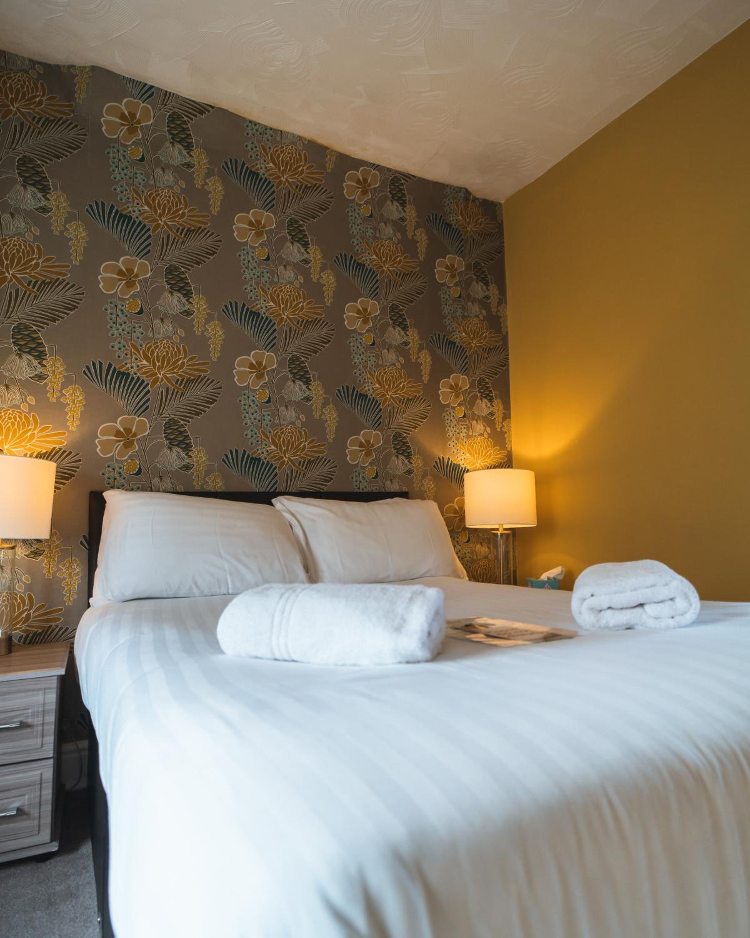 Johnny Dough's Conwy with Rooms