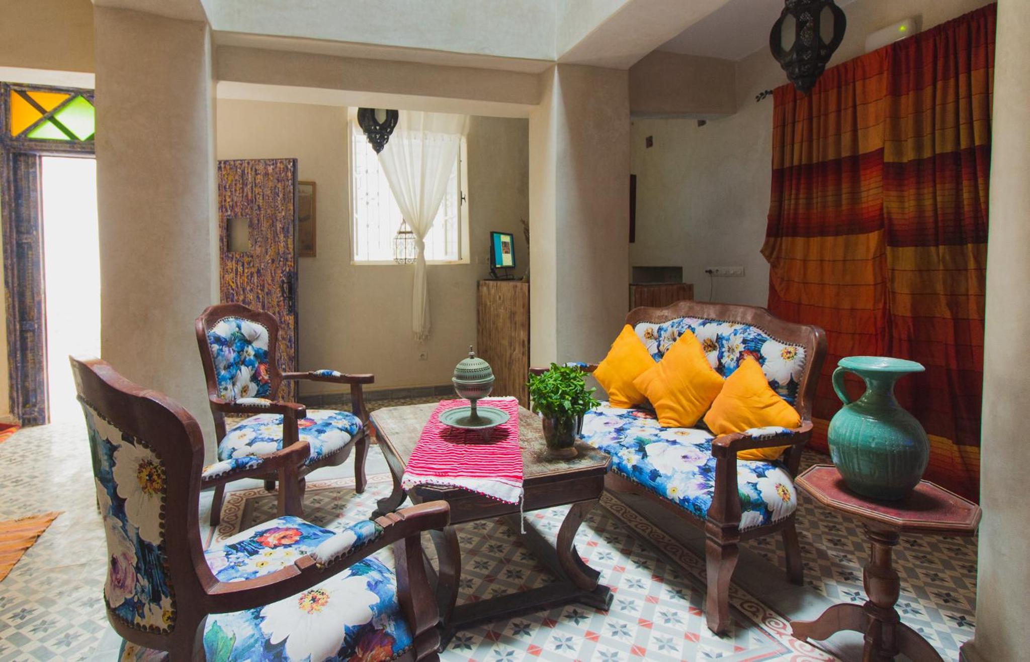 lounge