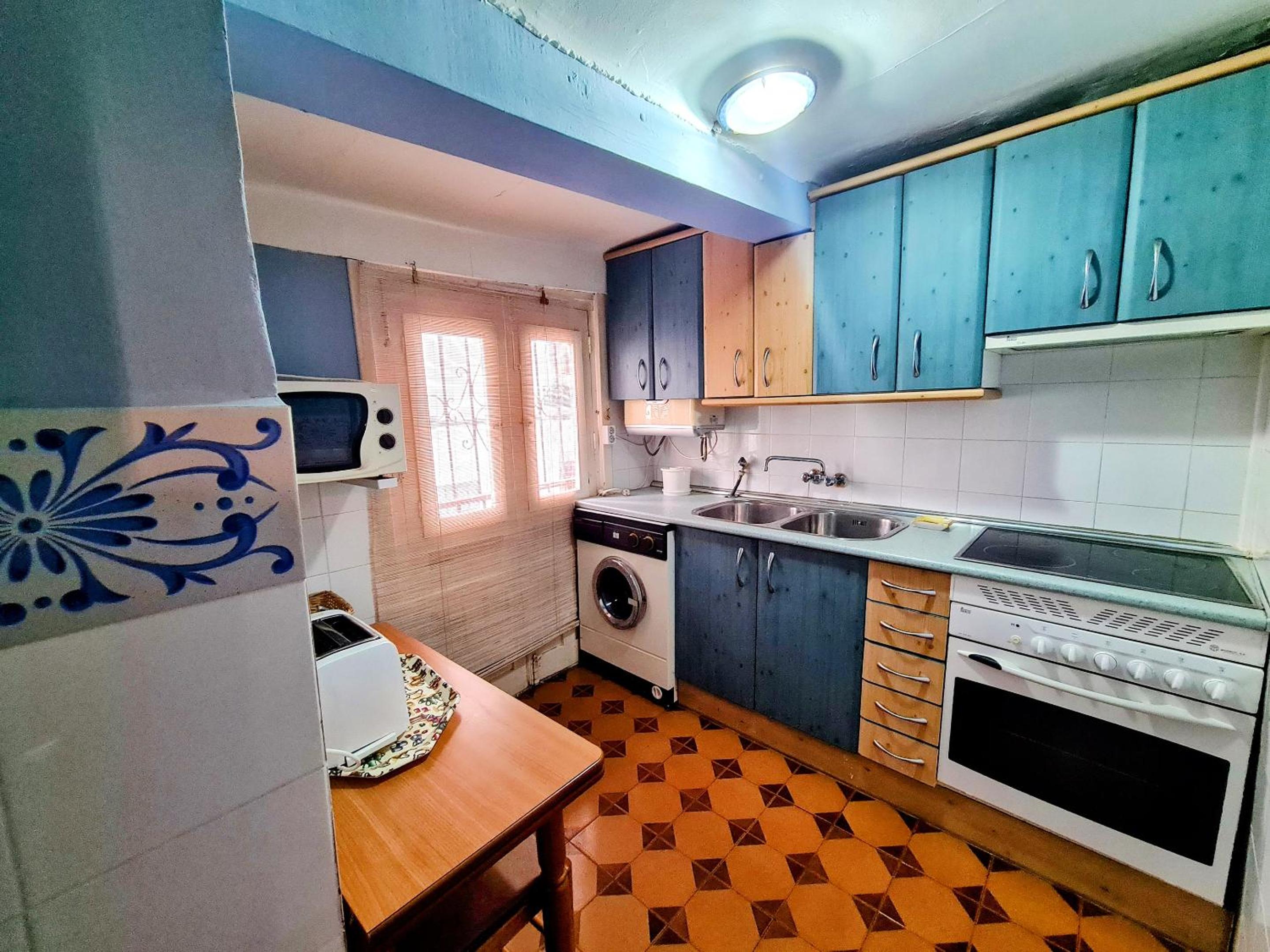 Charming Apartment in Cuenca with Parking 46 sqm