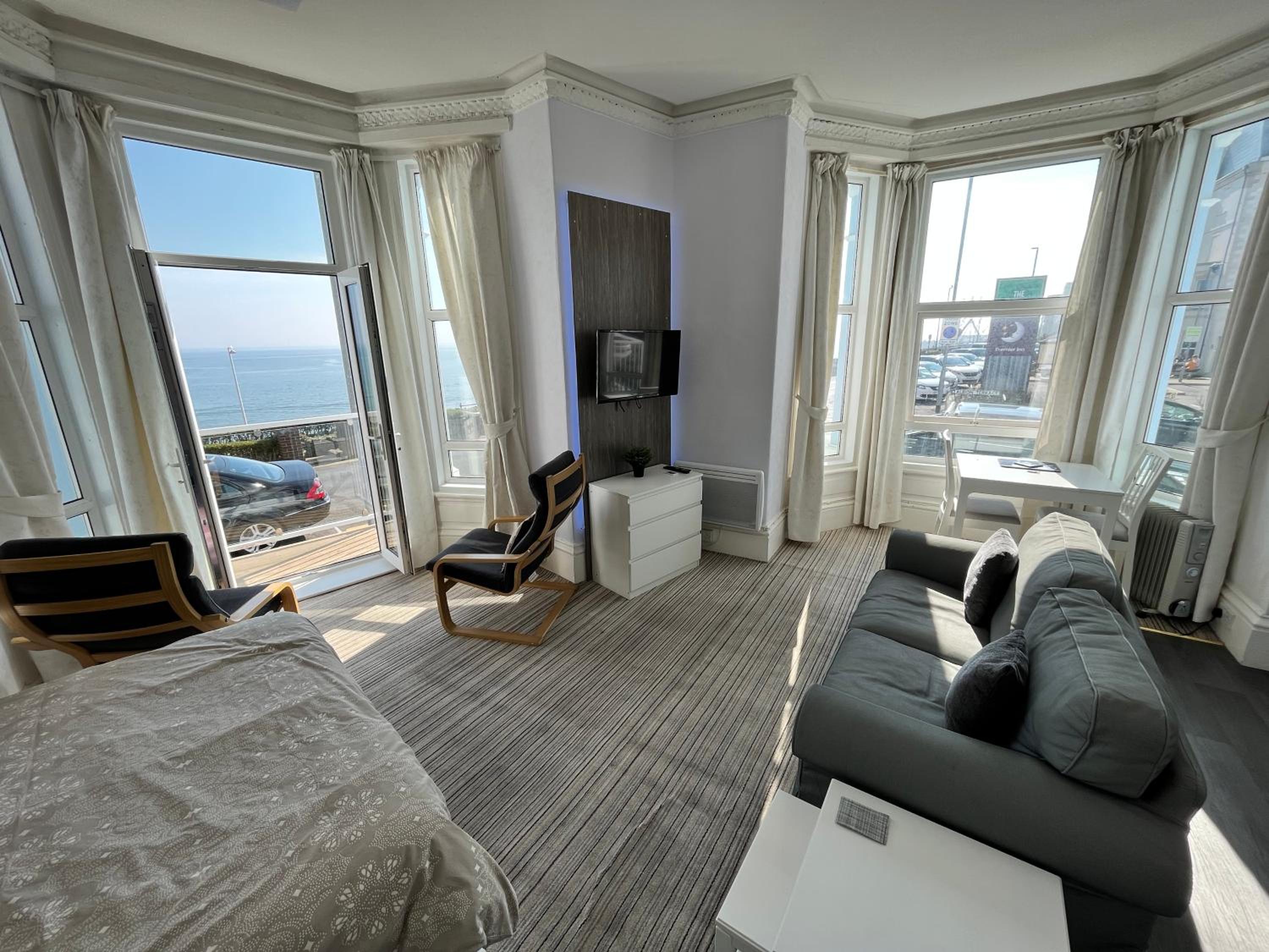 Beaconsfield Holiday Apartments