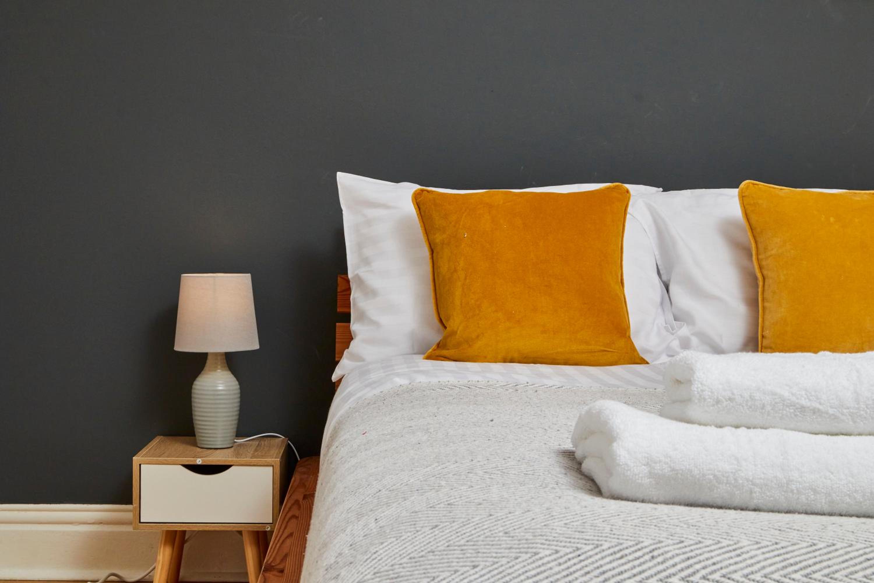 Gateshead Vacations - Stylish 2 Bedroom Flat - Close To Newcastle City Centre - Property Image 9