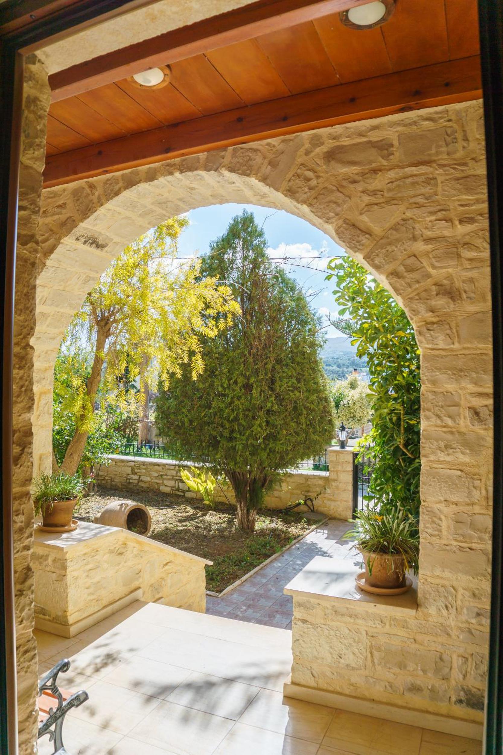 villa ilias view 2