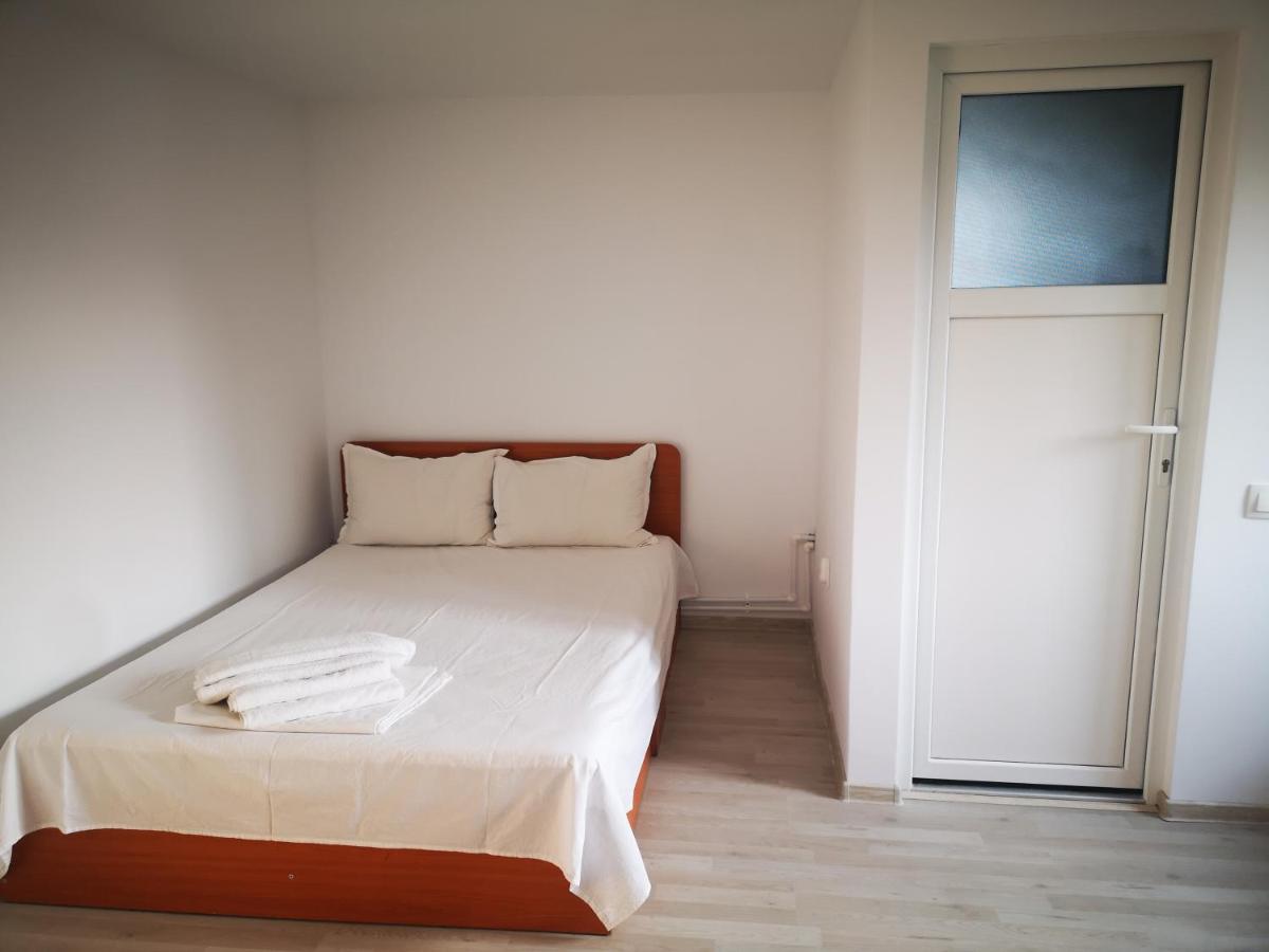 Casa cu Foisor view 2