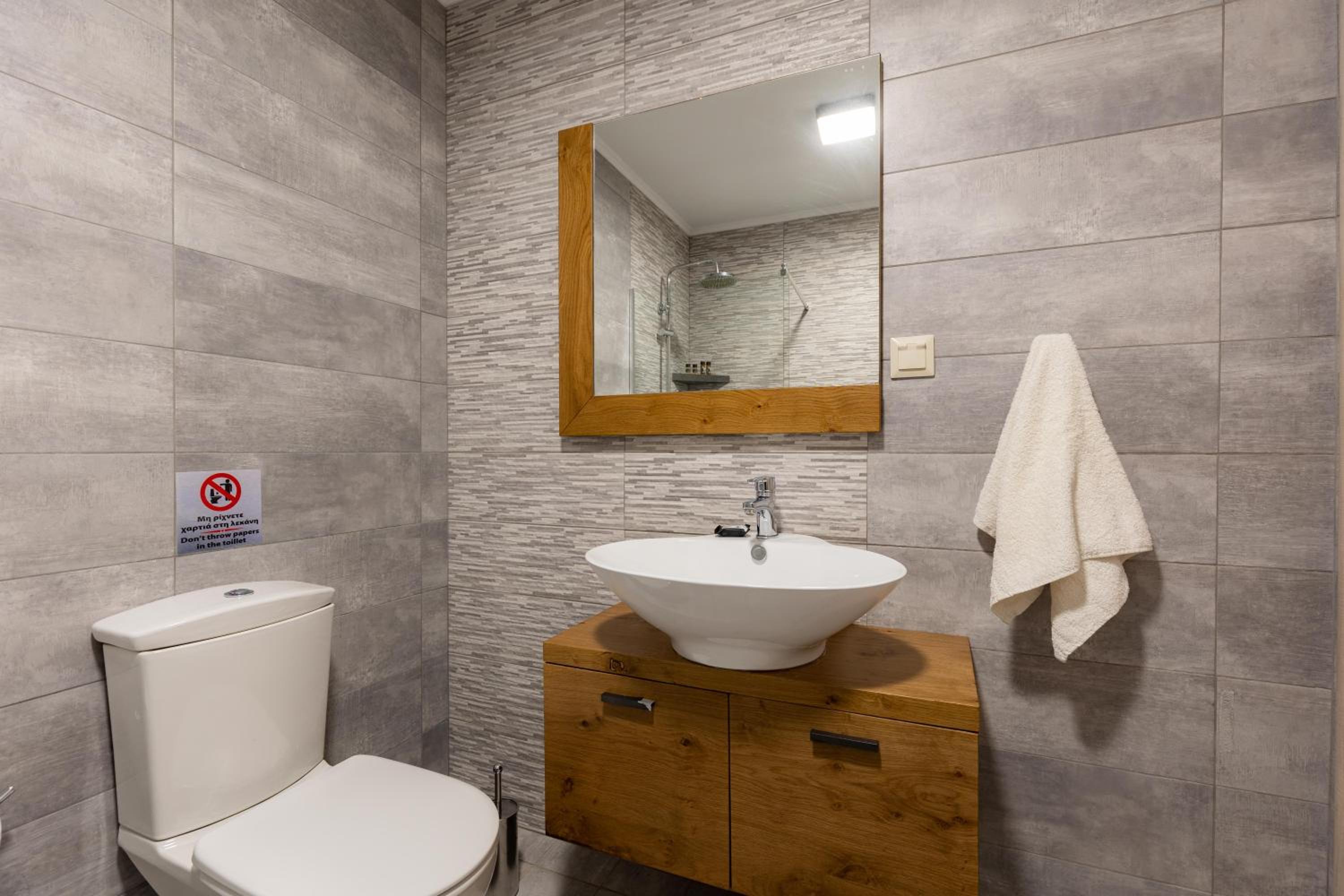 Photo 71