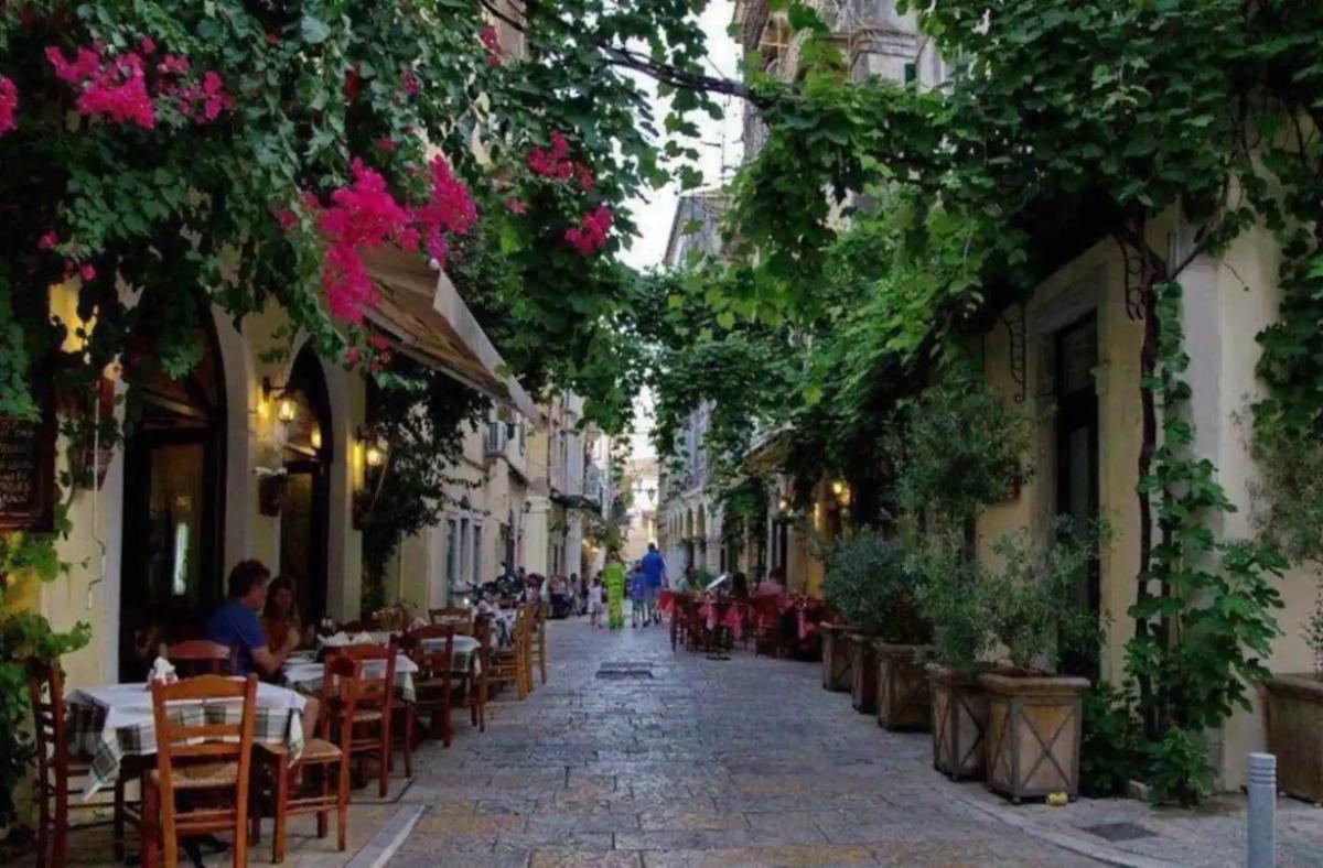 Corfu Studio in Historic UNESCO City centre view 5