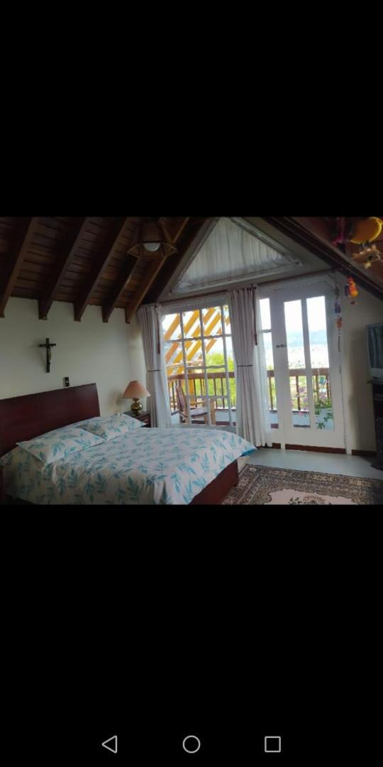 La Loma Del Sol