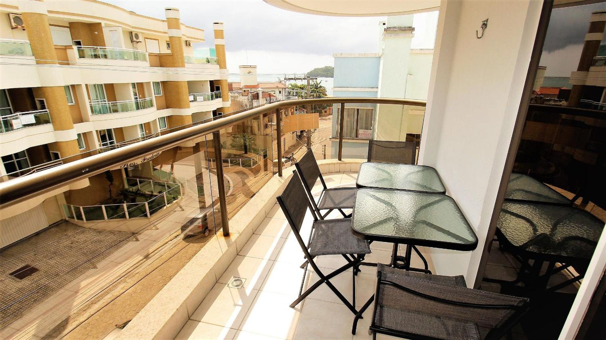 1052 - Apartamento com vista para o mar em Bombinhas - Residencial Salema Apto 301