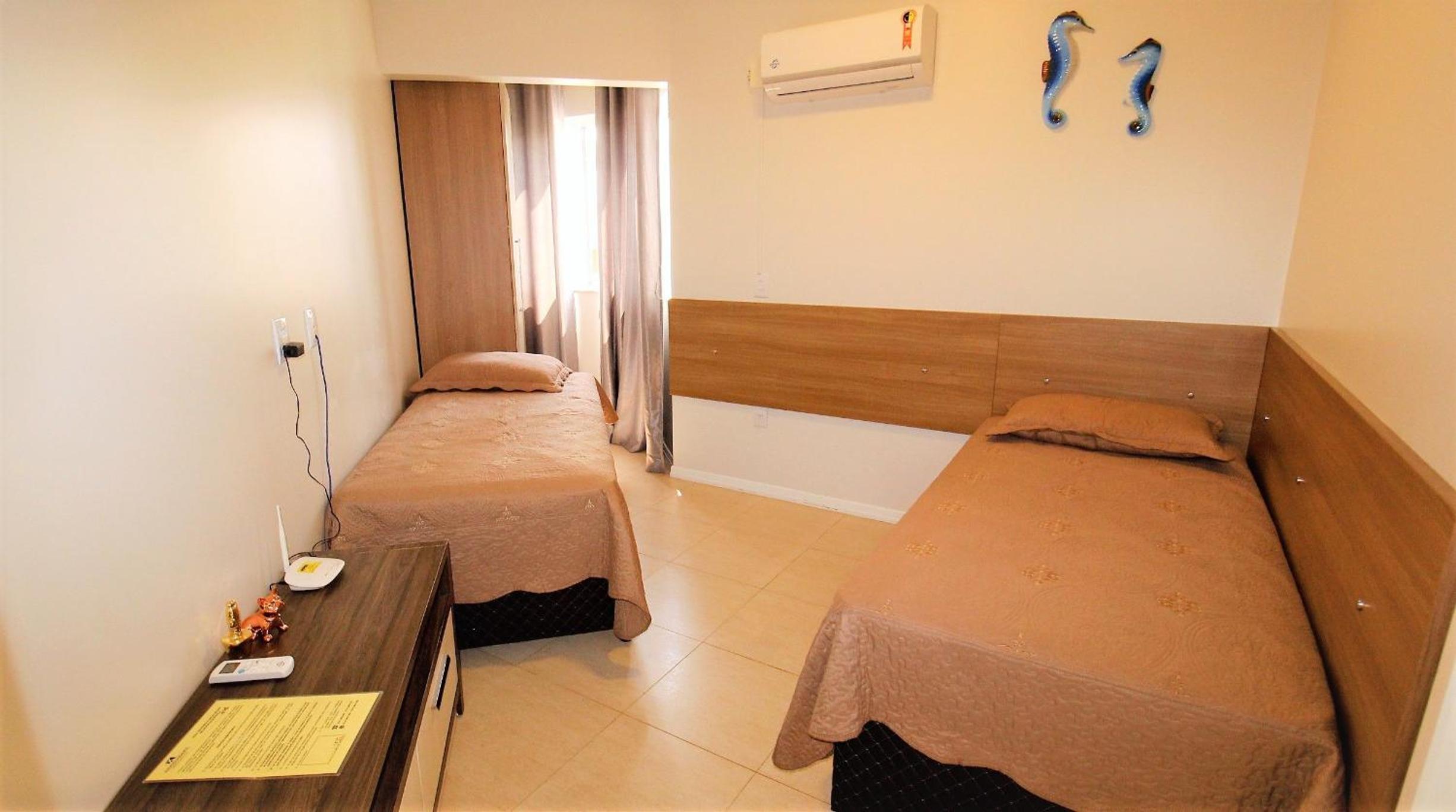 1052 - Apartamento com vista para o mar em Bombinhas - Residencial Salema Apto 301