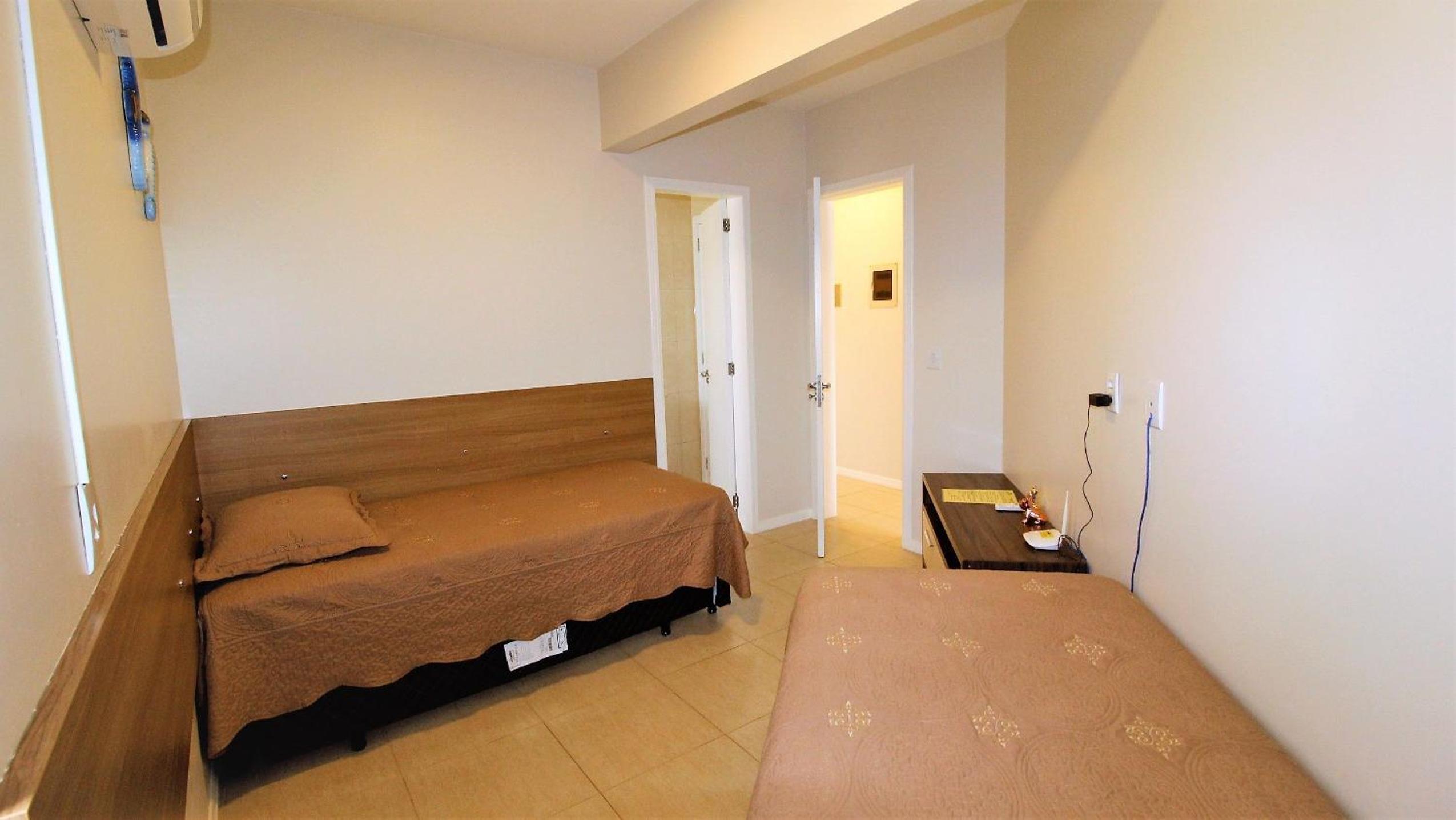 1052 - Apartamento com vista para o mar em Bombinhas - Residencial Salema Apto 301