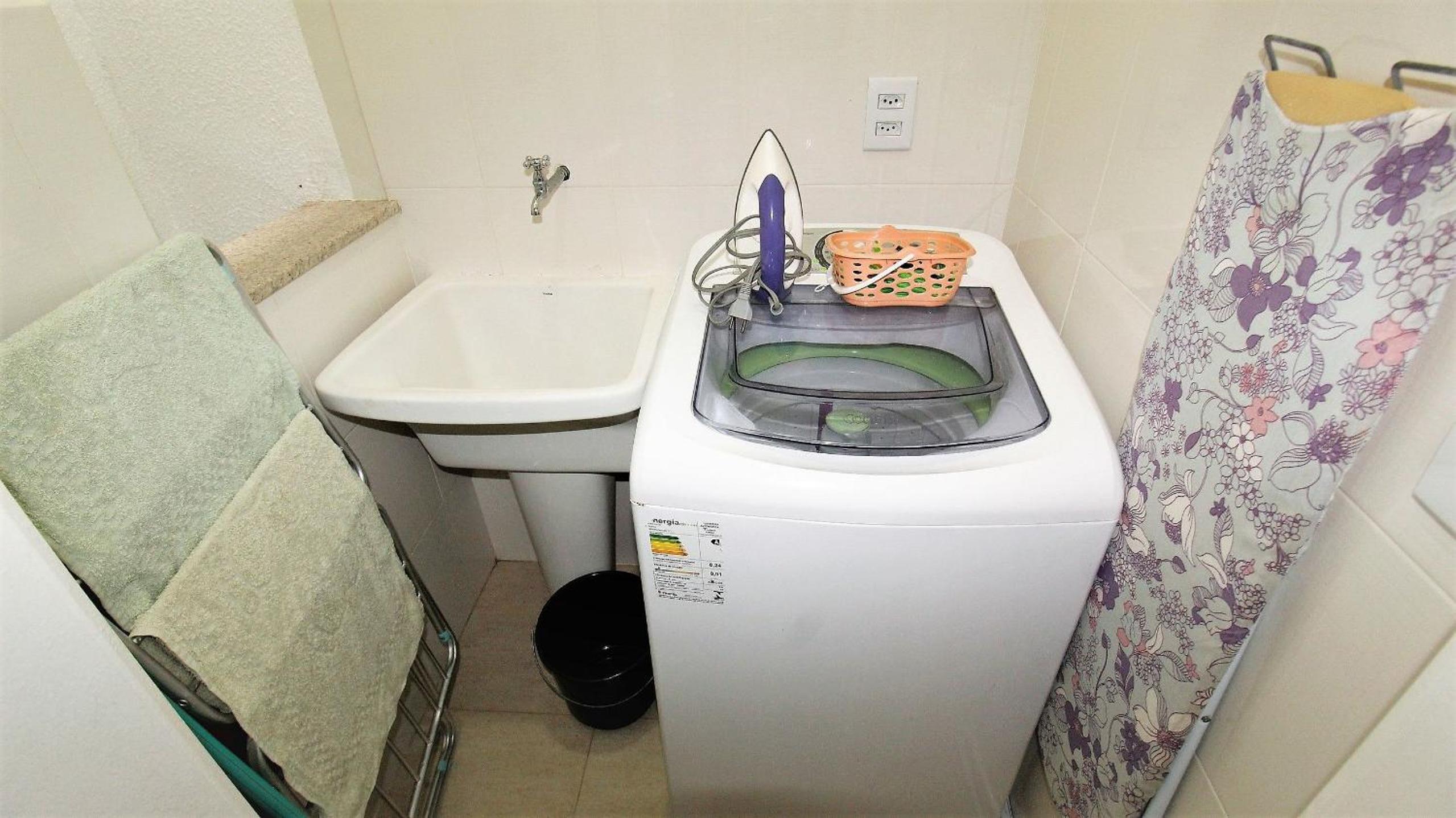 1052 - Apartamento com vista para o mar em Bombinhas - Residencial Salema Apto 301