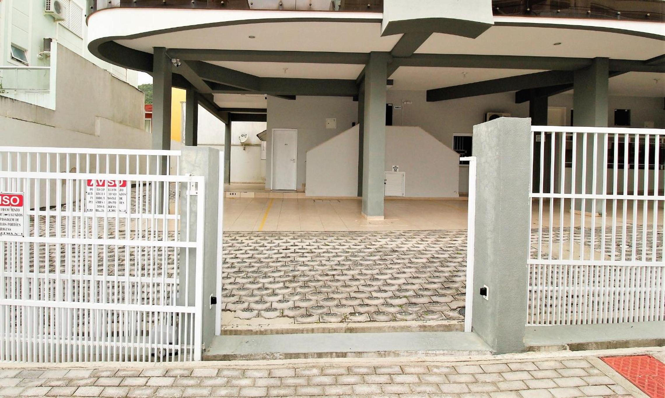 1052 - Apartamento com vista para o mar em Bombinhas - Residencial Salema Apto 301