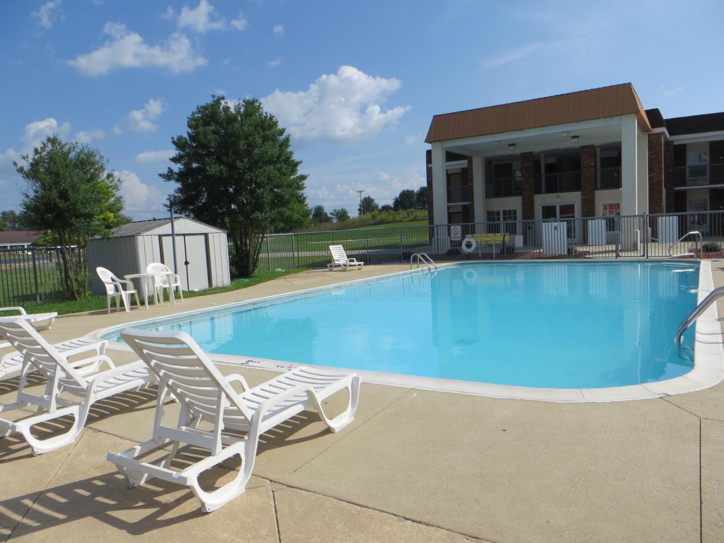 Cave City Vacations - Days Inn by Wyndham Cave City - Property Image 7