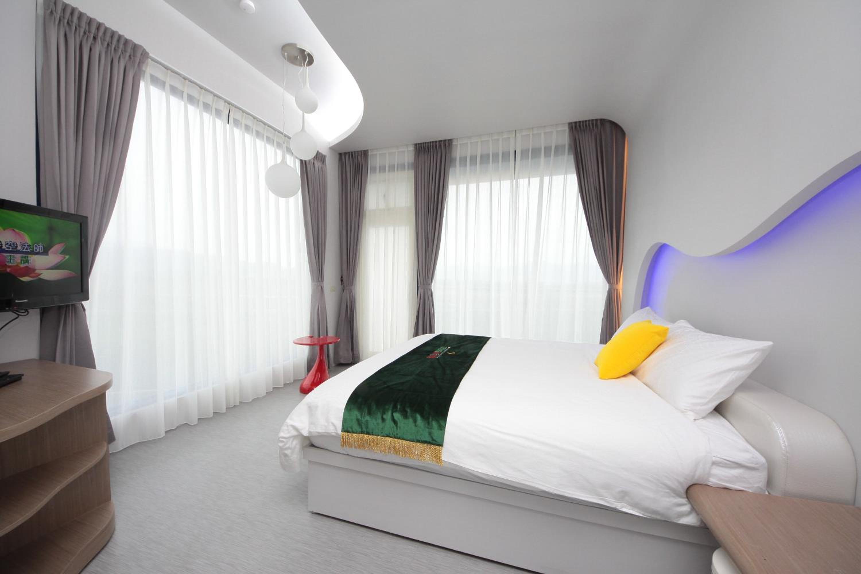 Follow Me designed B&B