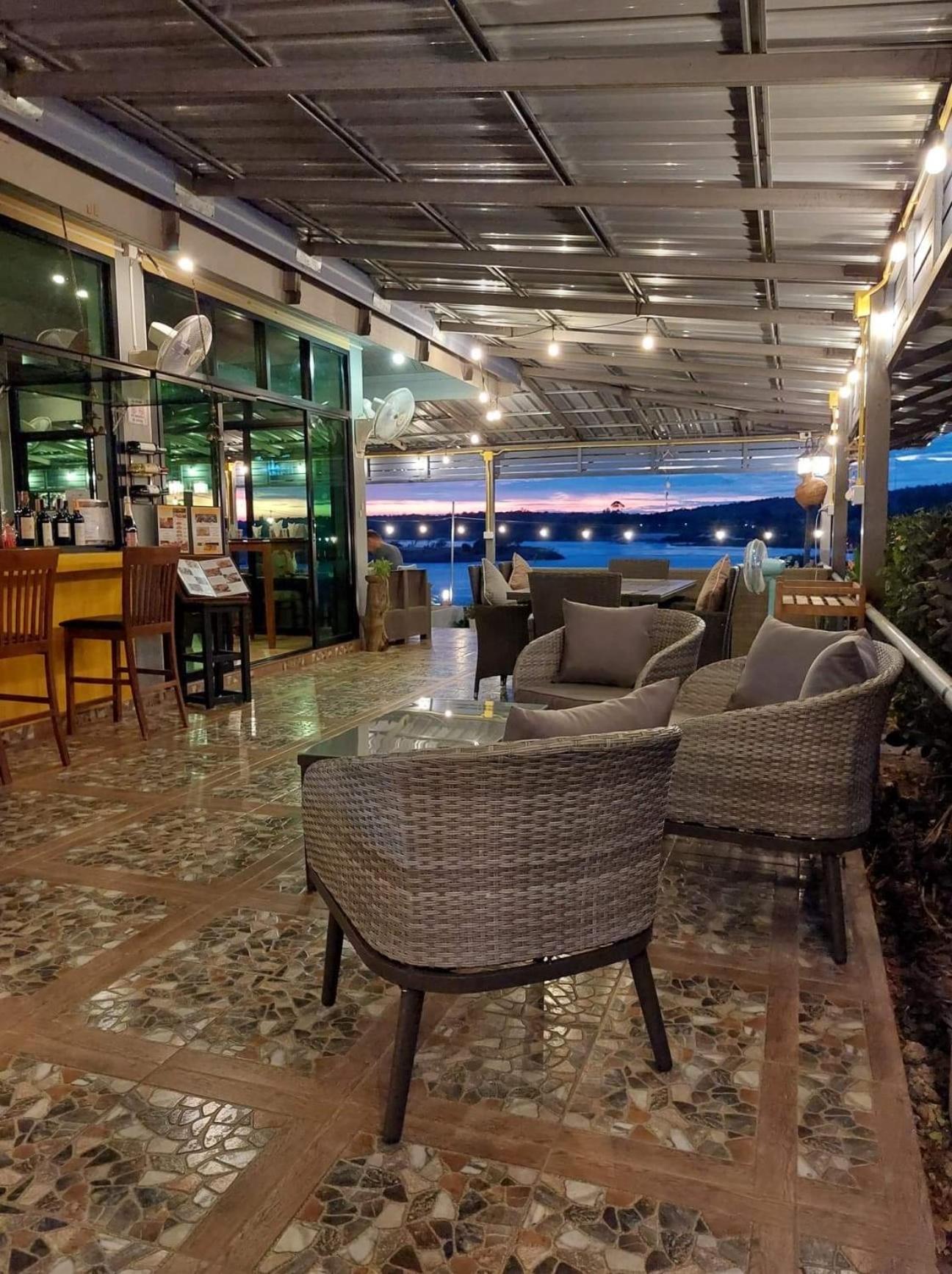 Khong Chiam Orchid Riverside Resort