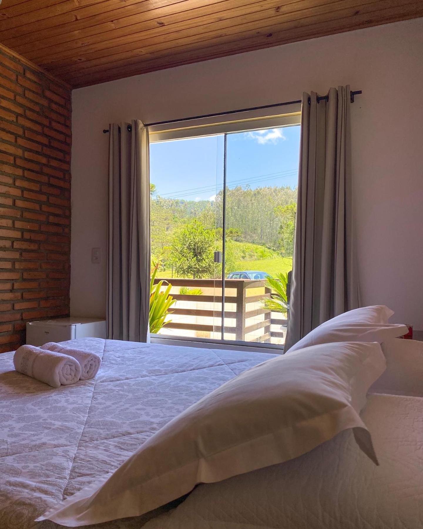 Pousada Rural Pavão - Suites e Chalés